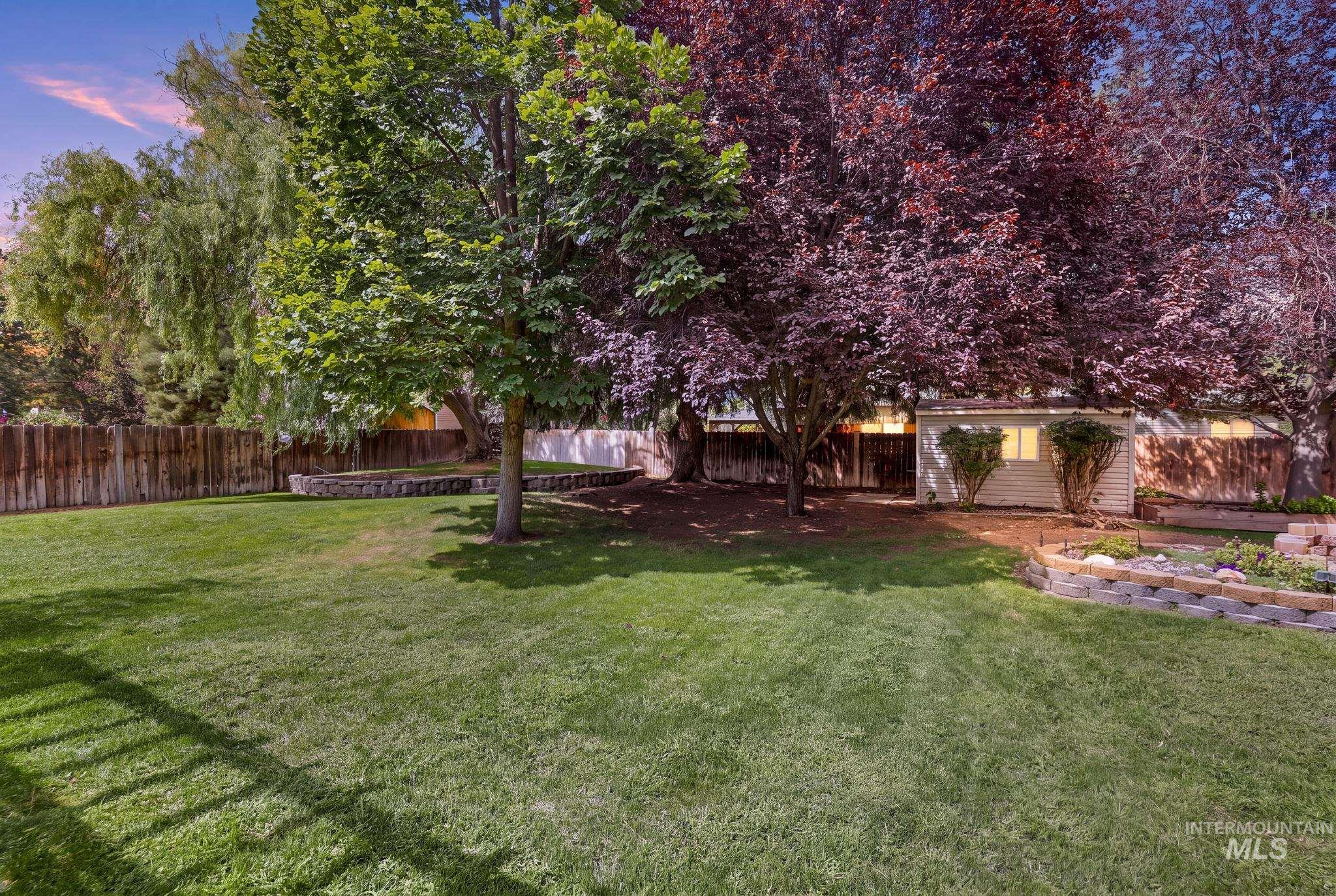 2047 Candlewood Cir, Twin Falls, Idaho 83301, 5 Bedrooms, 3.5 Bathrooms, Residential For Sale, Price $599,000,MLS 98998108