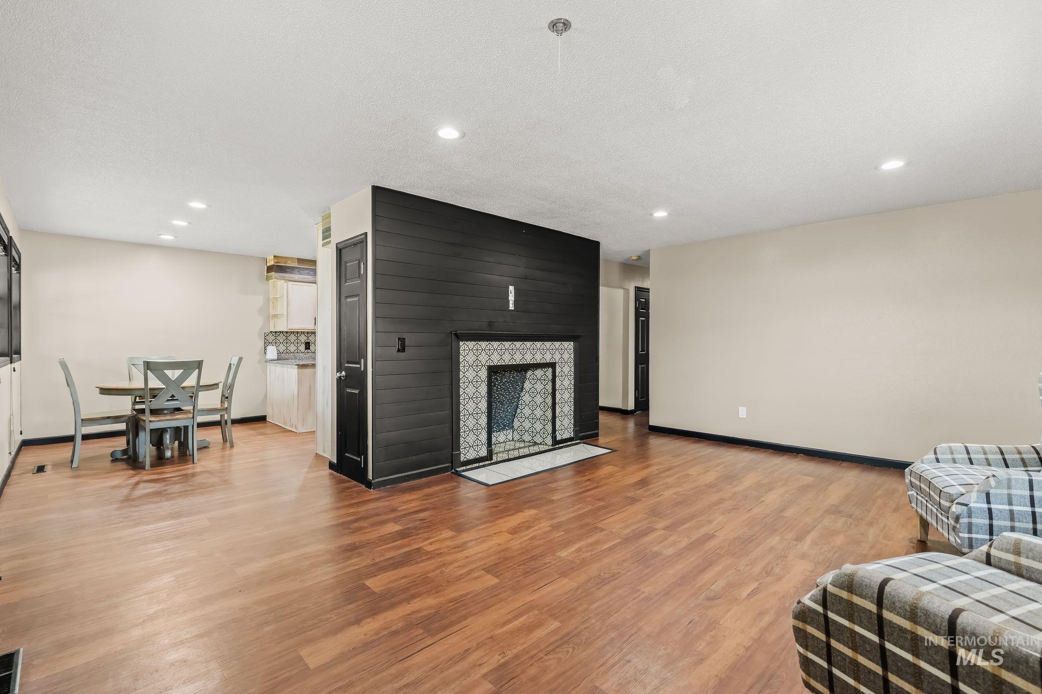 526 Airway Ave, Lewiston, Idaho 83501, 5 Bedrooms, 3 Bathrooms, Residential For Sale, Price $539,900, 98998111