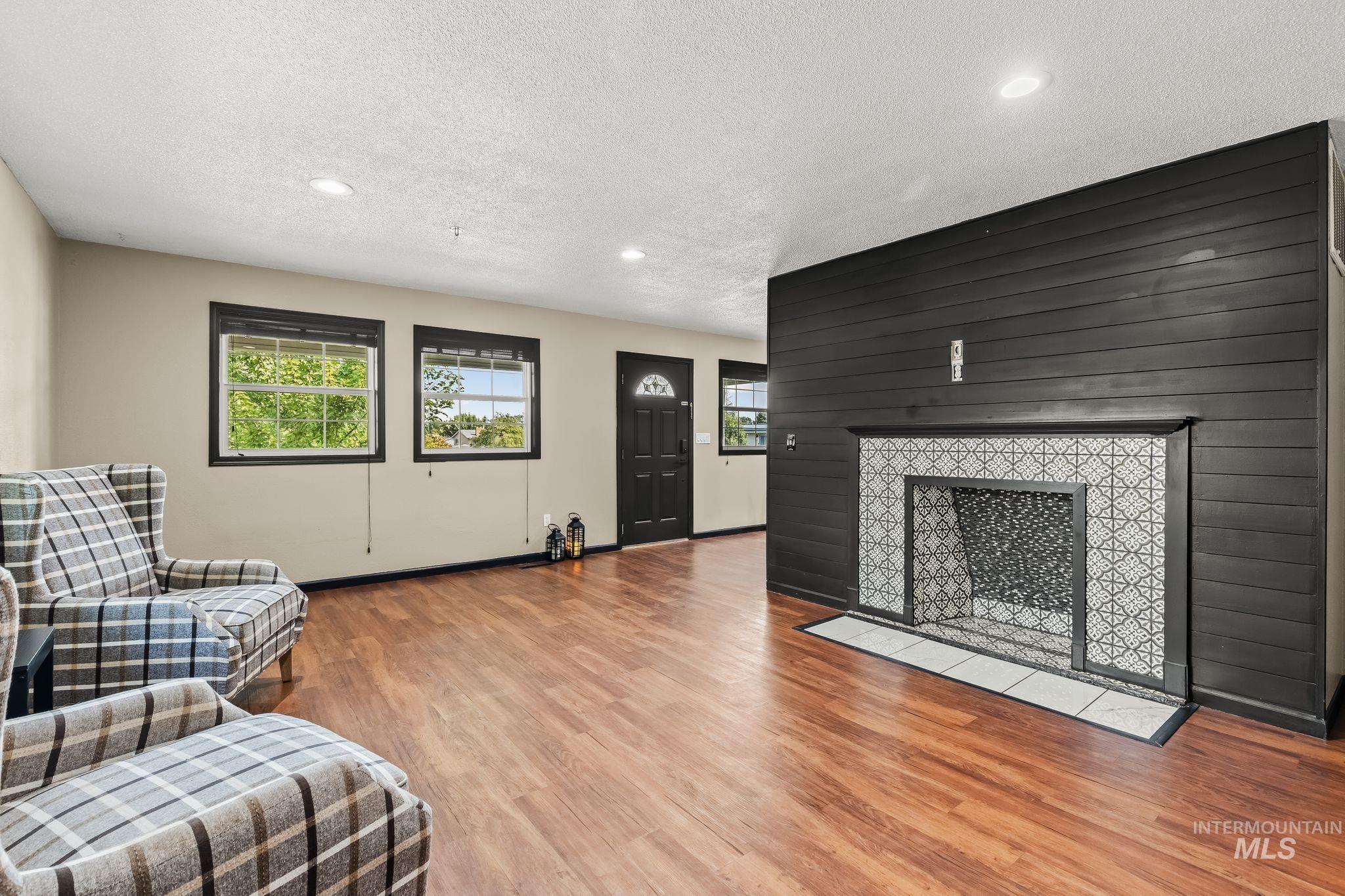 526 Airway Ave, Lewiston, Idaho 83501, 5 Bedrooms, 3 Bathrooms, Residential For Sale, Price $539,900, 98998111