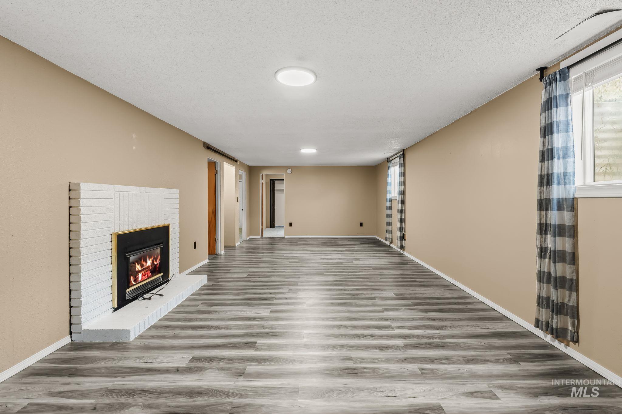 526 Airway Ave, Lewiston, Idaho 83501, 5 Bedrooms, 3 Bathrooms, Residential For Sale, Price $539,900, 98998111
