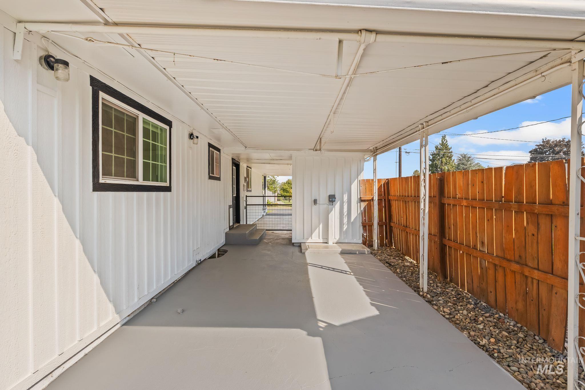 526 Airway Ave, Lewiston, Idaho 83501, 5 Bedrooms, 3 Bathrooms, Residential For Sale, Price $539,900, 98998111