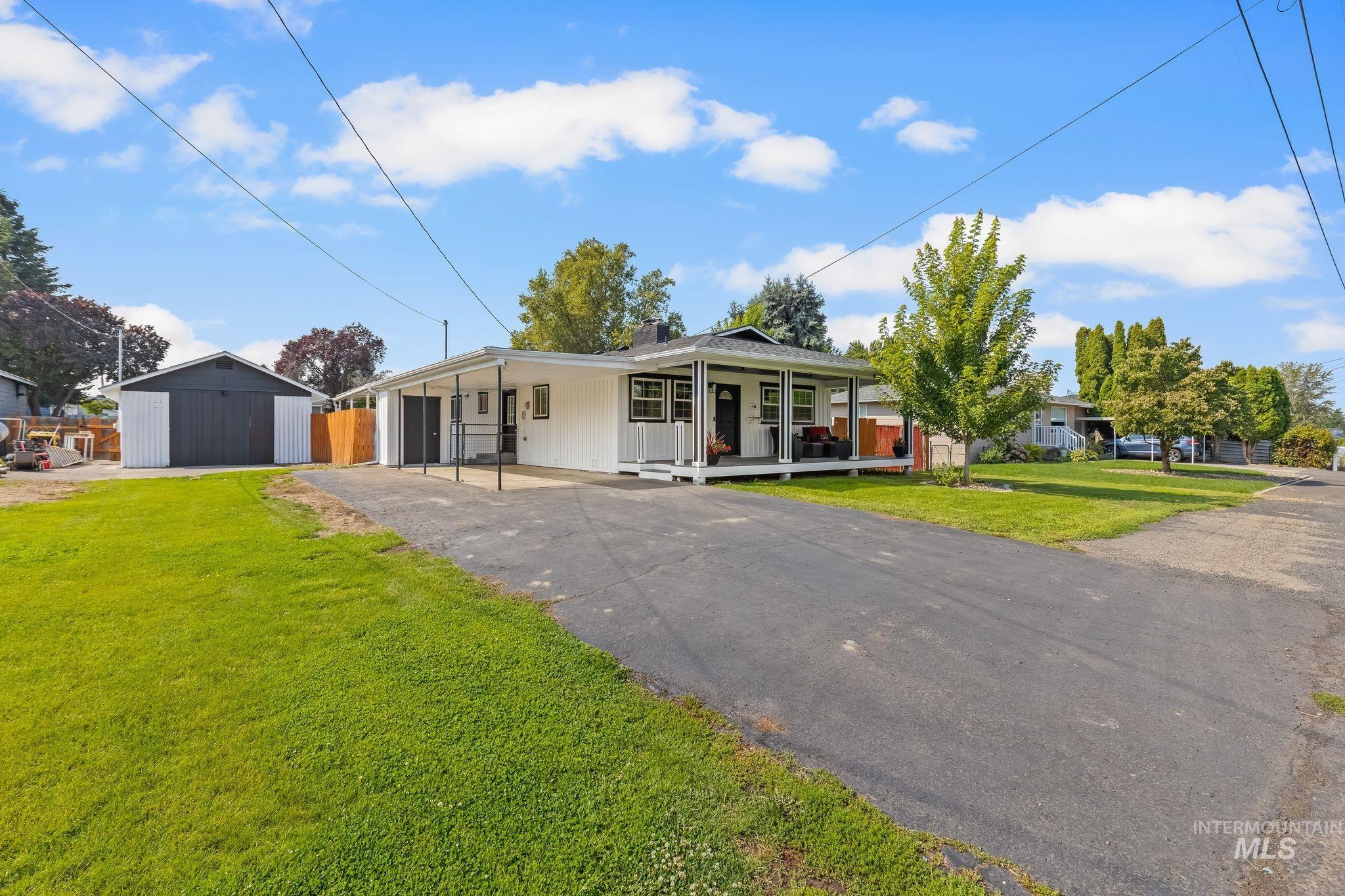 526 Airway Ave, Lewiston, Idaho 83501, 5 Bedrooms, 3 Bathrooms, Residential For Sale, Price $539,900, 98998111