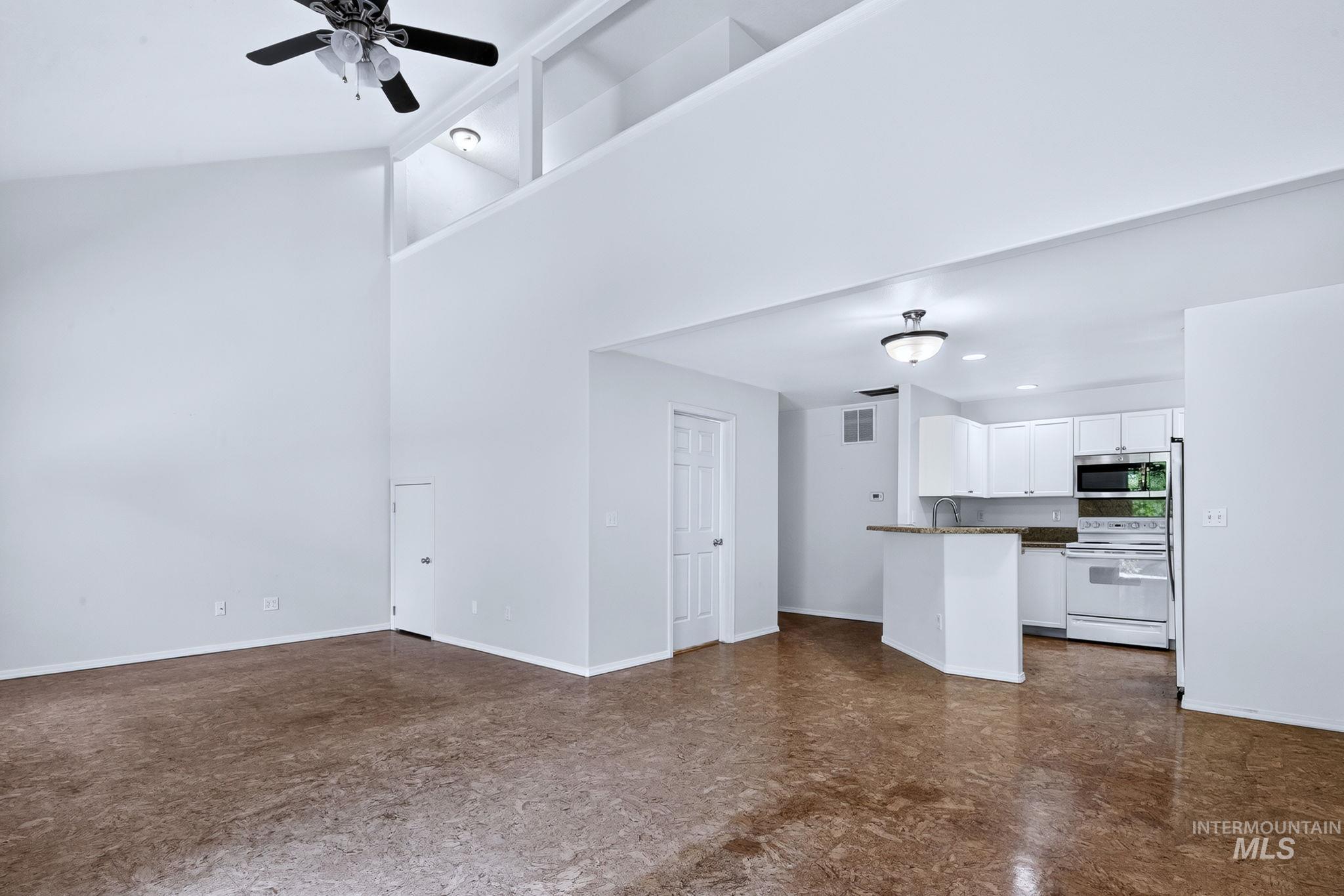 1655 S Annett St, Boise, Idaho 83705, 2 Bedrooms, 2.5 Bathrooms, Residential For Sale, Price $374,900,MLS 98998116