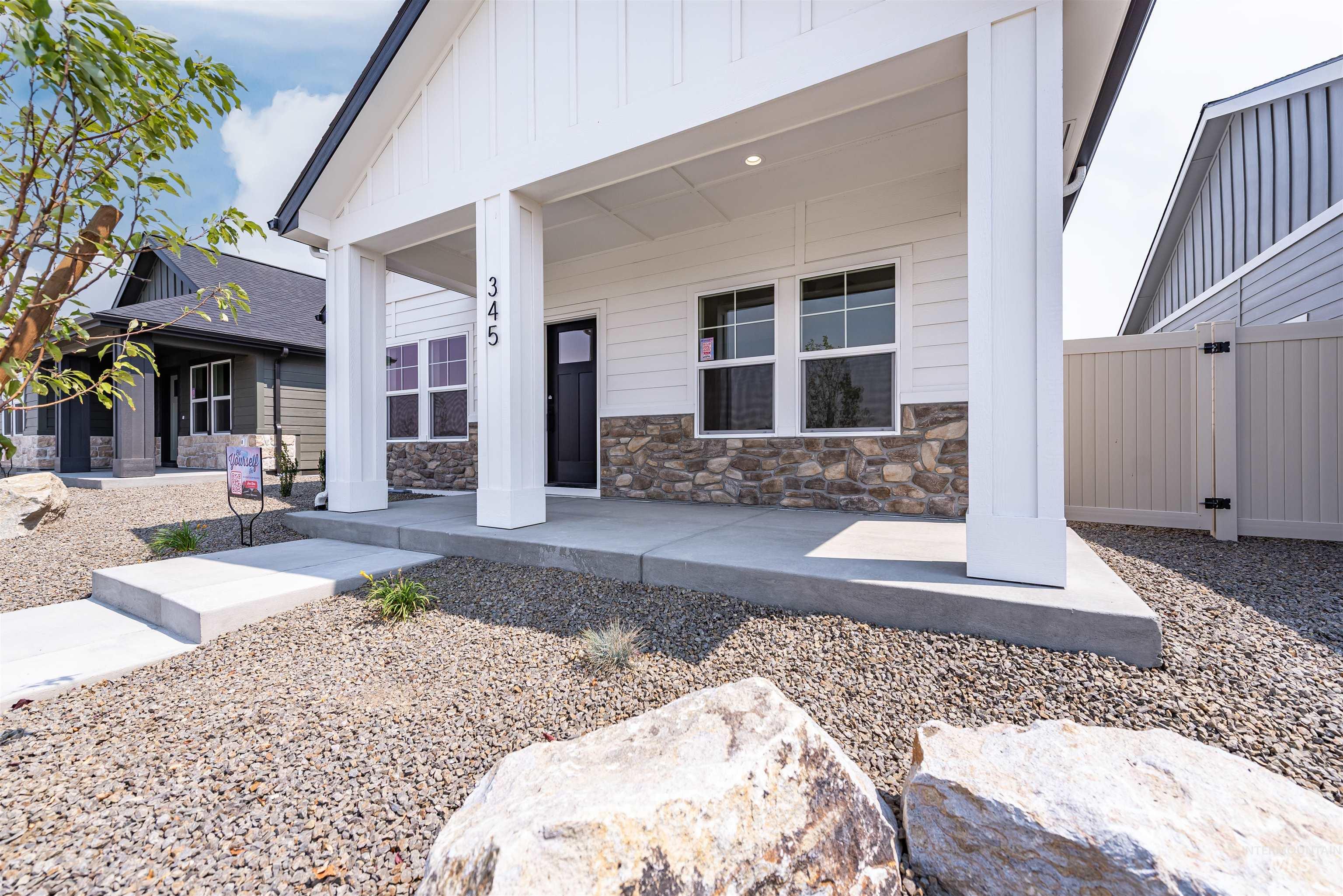 345 E Chevy Dr., Boise, Idaho 83716, 2 Bedrooms, 2 Bathrooms, Residential For Sale, Price $399,900,MLS 98998117