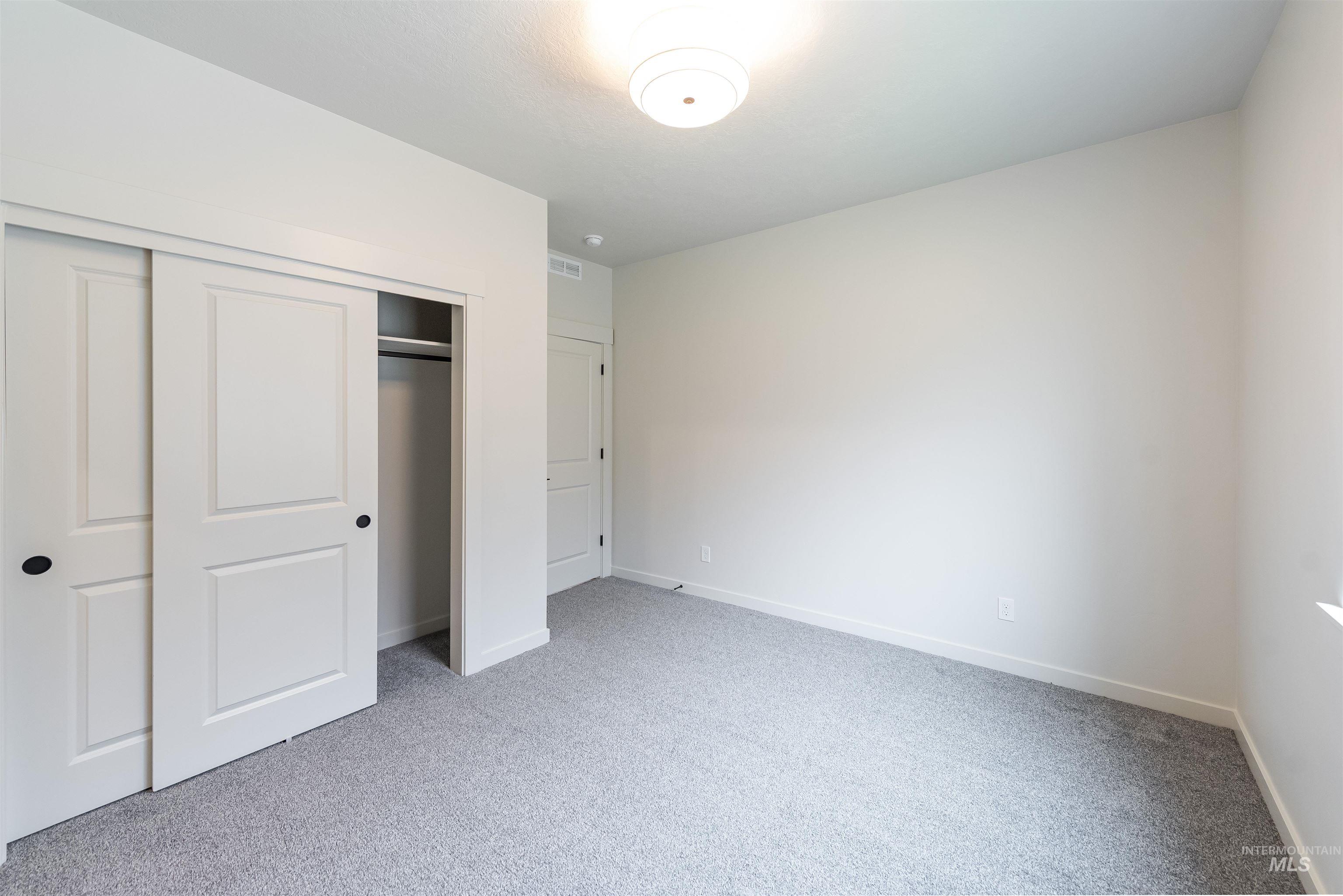 345 E Chevy Dr., Boise, Idaho 83716, 2 Bedrooms, 2 Bathrooms, Residential For Sale, Price $399,900,MLS 98998117