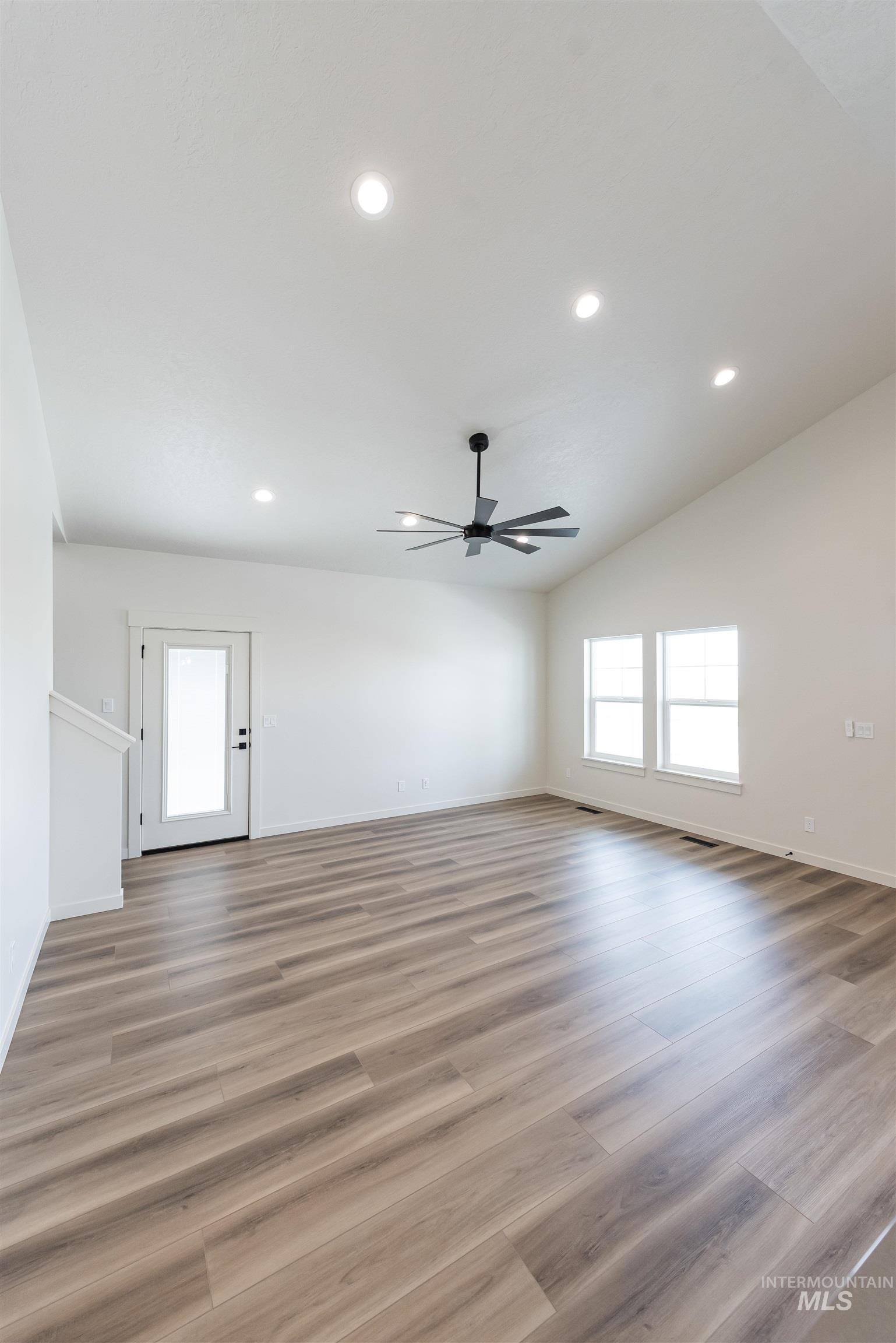 345 E Chevy Dr., Boise, Idaho 83716, 2 Bedrooms, 2 Bathrooms, Residential For Sale, Price $399,900,MLS 98998117