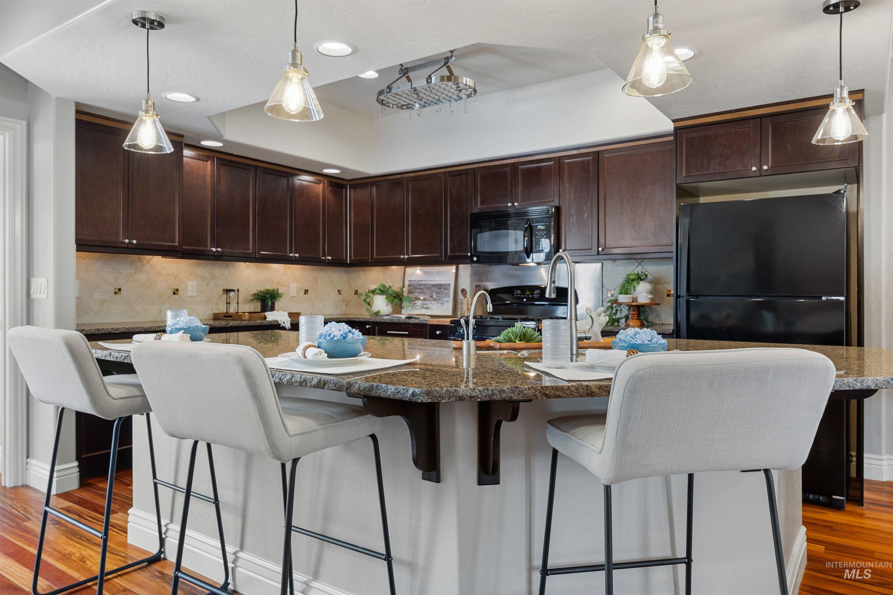 4422 N Mackenzie Lane, Boise, Idaho 83703, 2 Bedrooms, 2.5 Bathrooms, Residential For Sale, Price $515,000, 98998118