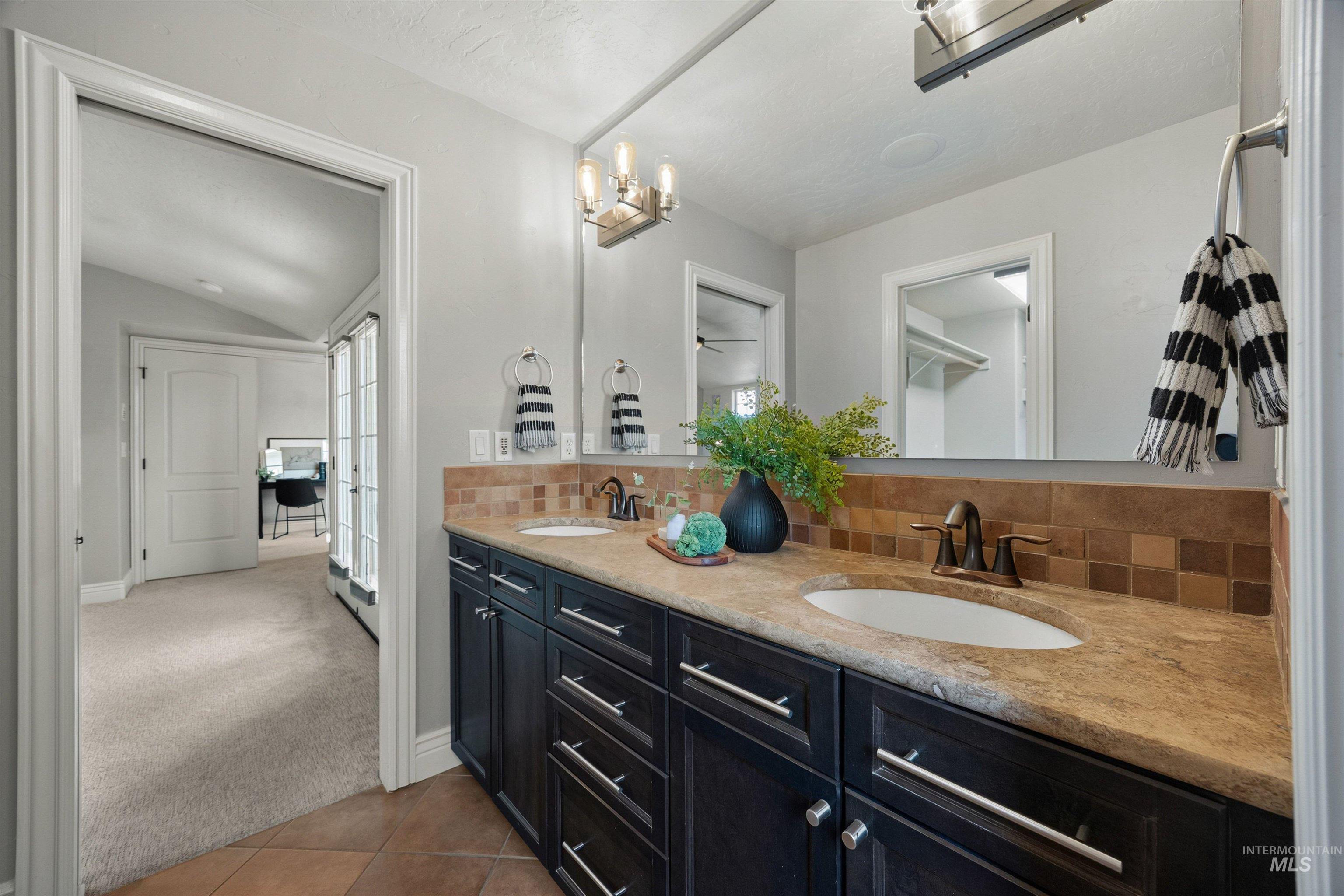 4422 N Mackenzie Lane, Boise, Idaho 83703, 2 Bedrooms, 2.5 Bathrooms, Residential For Sale, Price $515,000, 98998118