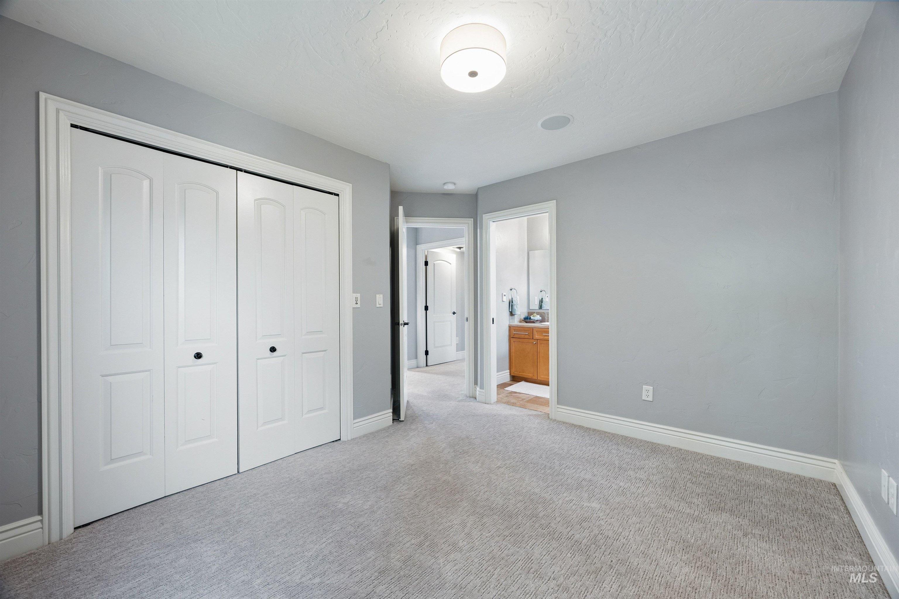 4422 N Mackenzie Lane, Boise, Idaho 83703, 2 Bedrooms, 2.5 Bathrooms, Residential For Sale, Price $515,000, 98998118