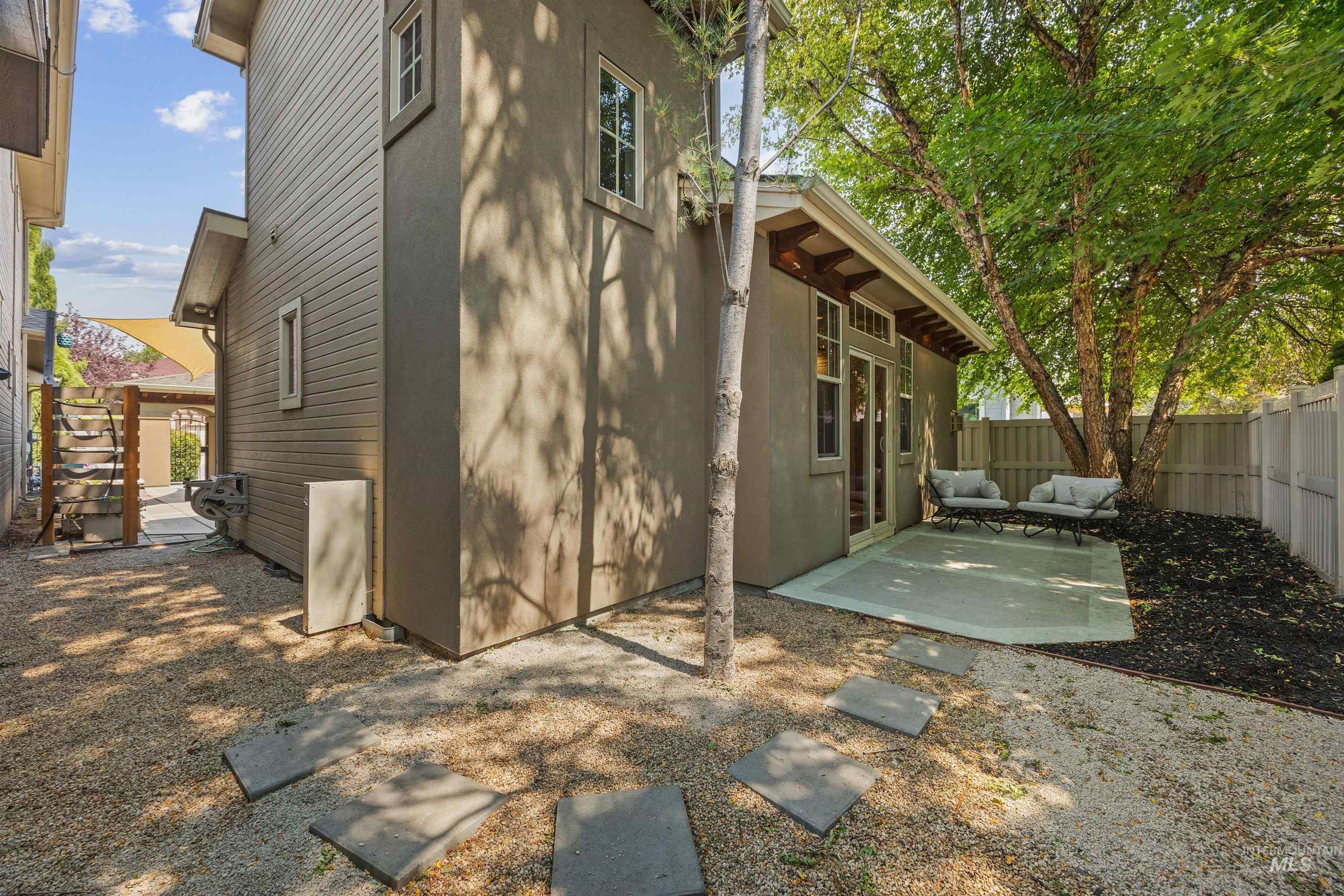 4422 N Mackenzie Lane, Boise, Idaho 83703, 2 Bedrooms, 2.5 Bathrooms, Residential For Sale, Price $515,000, 98998118