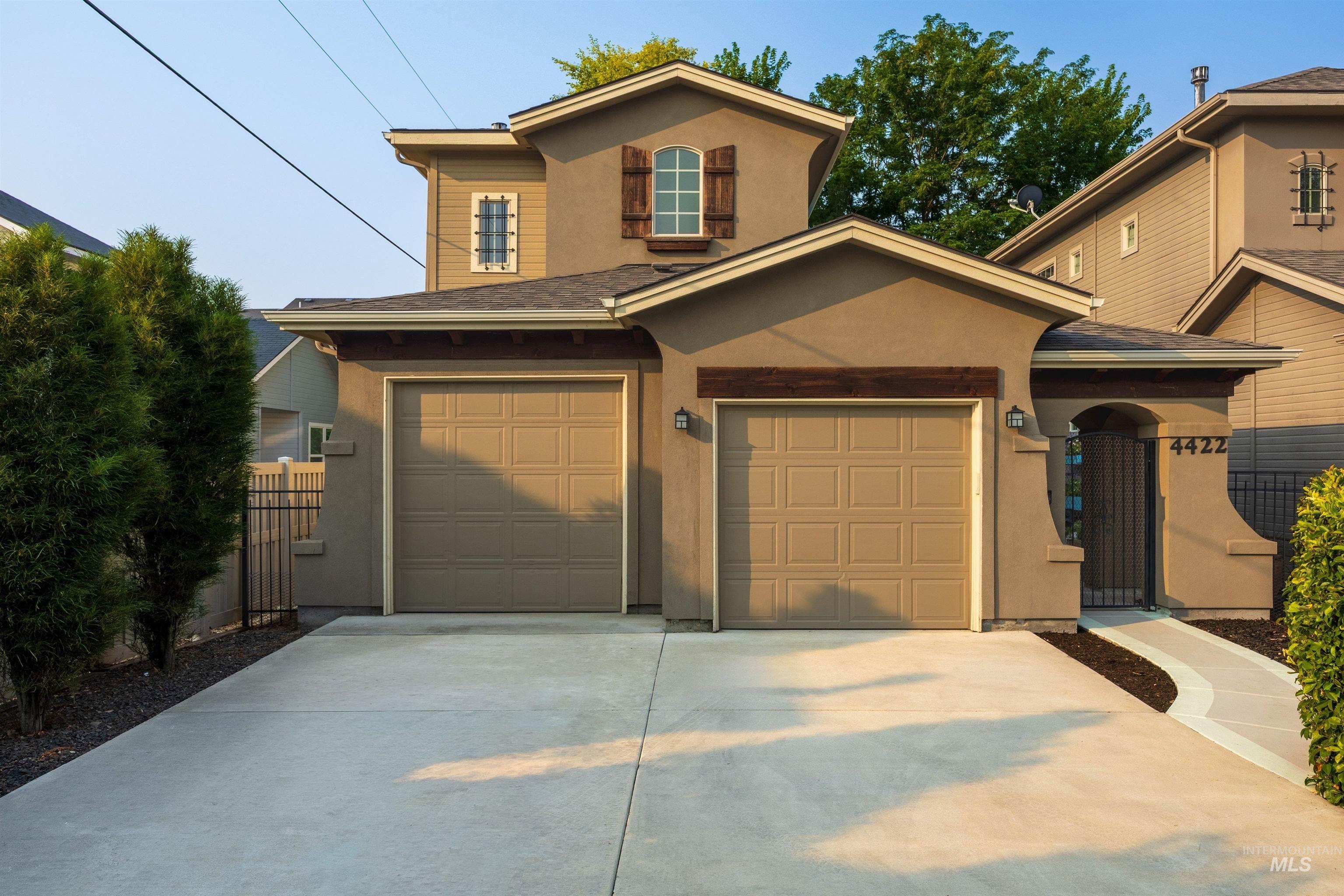 4422 N Mackenzie Lane, Boise, Idaho 83703, 2 Bedrooms, 2.5 Bathrooms, Residential For Sale, Price $515,000, 98998118