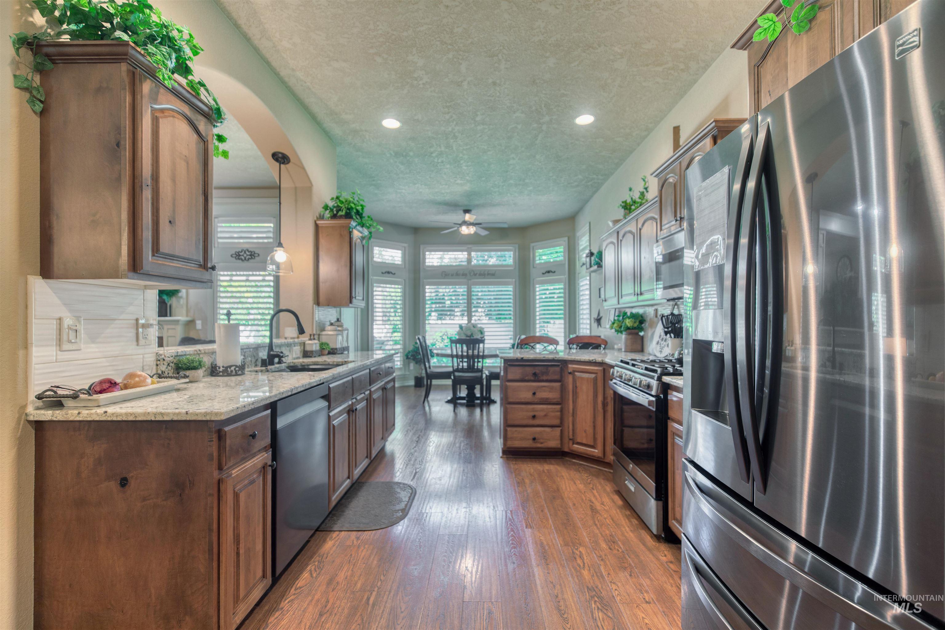 584 W Welch, Meridian, Idaho 83646, 4 Bedrooms, 2.5 Bathrooms, Residential For Sale, Price $599,999, 98998119
