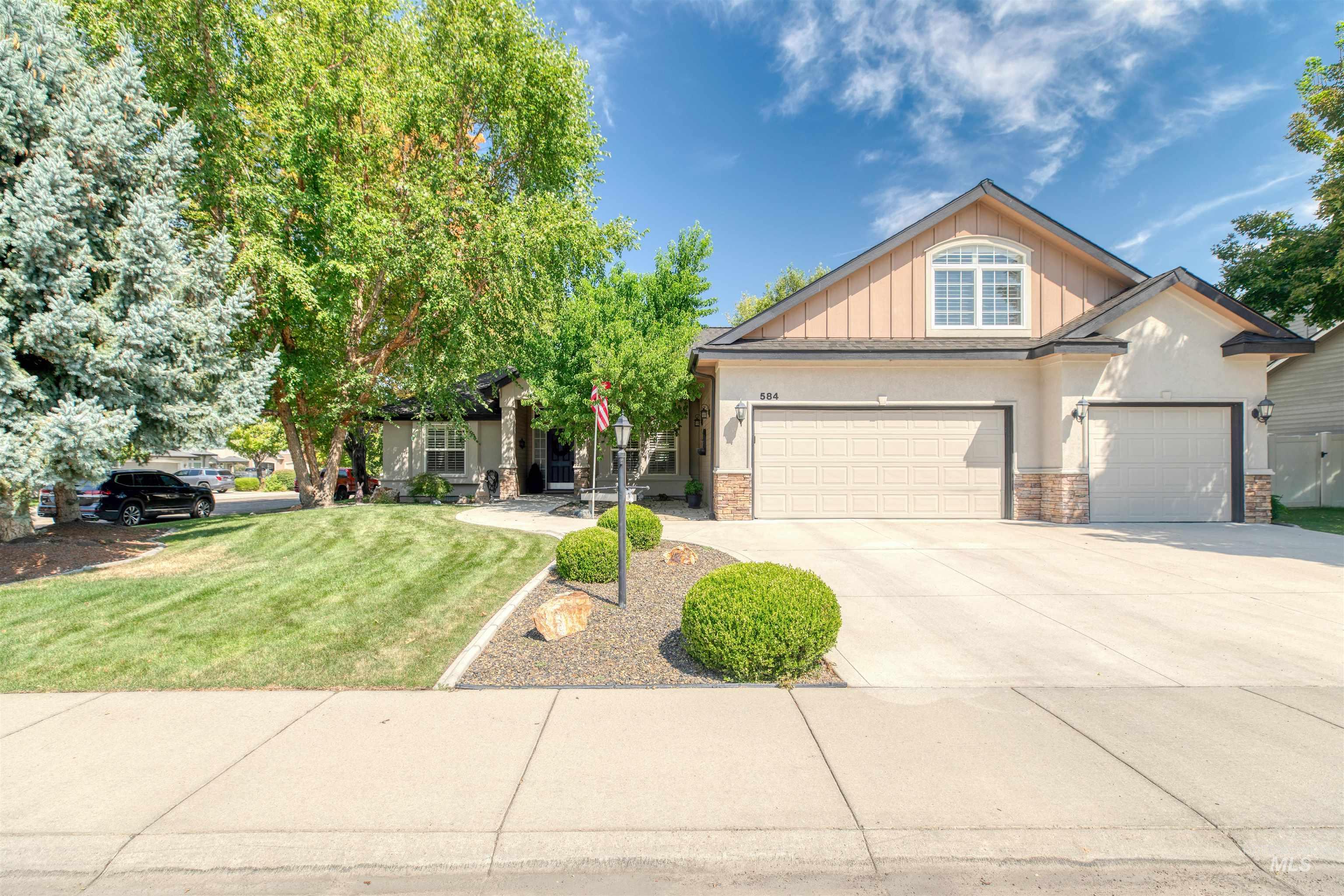 584 W Welch, Meridian, Idaho 83646, 4 Bedrooms, 2.5 Bathrooms, Residential For Sale, Price $599,999, 98998119