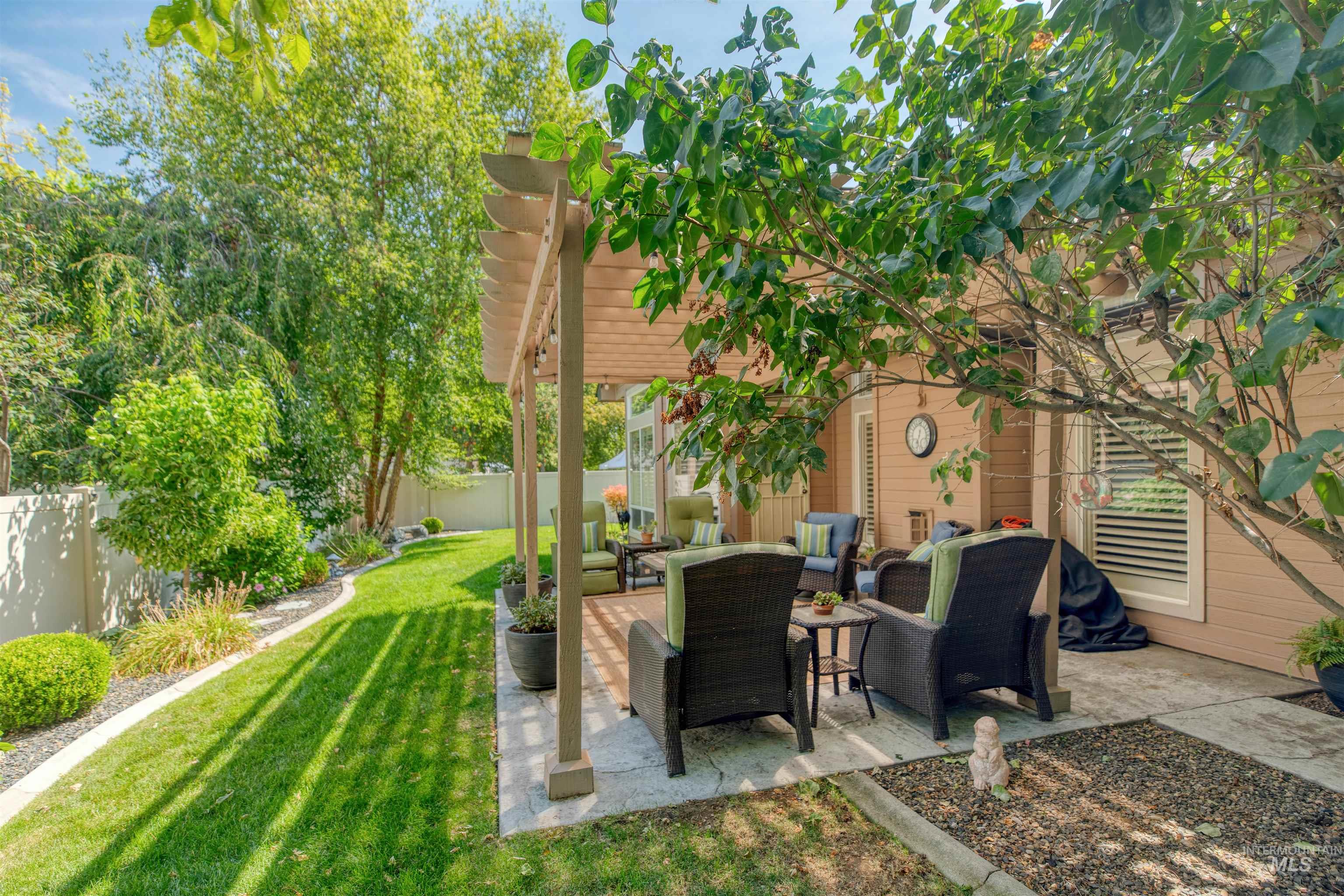 584 W Welch, Meridian, Idaho 83646, 4 Bedrooms, 2.5 Bathrooms, Residential For Sale, Price $599,999, 98998119