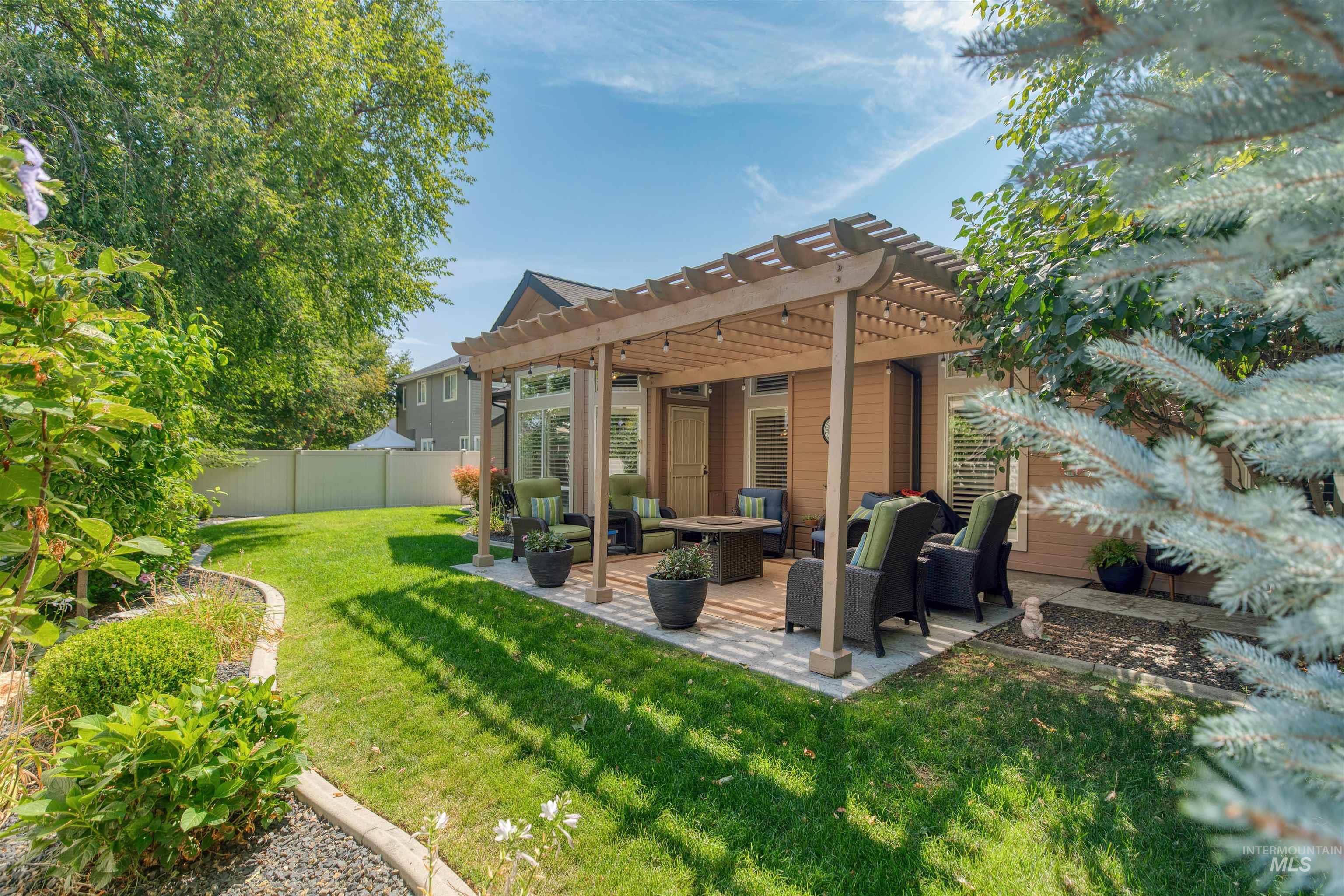 584 W Welch, Meridian, Idaho 83646, 4 Bedrooms, 2.5 Bathrooms, Residential For Sale, Price $599,999, 98998119