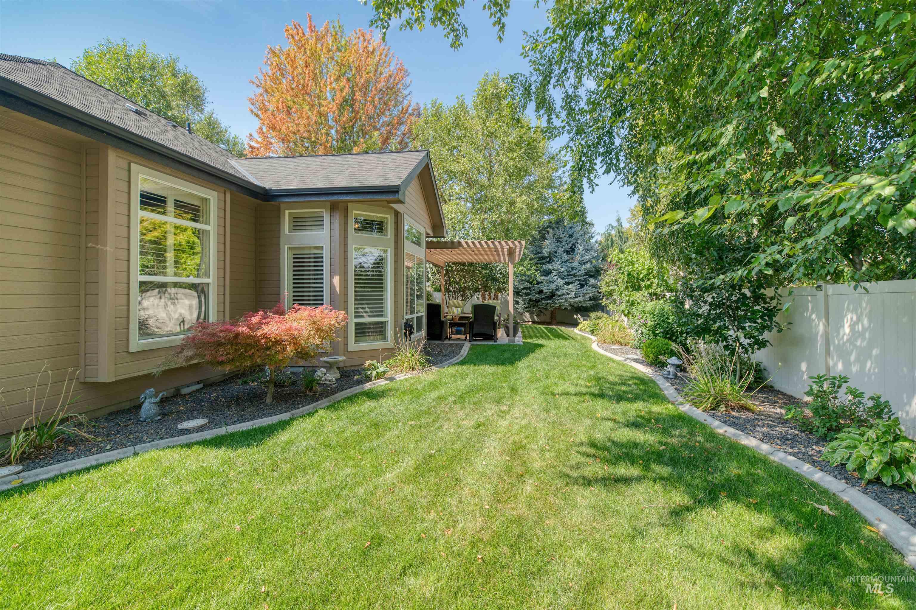 584 W Welch, Meridian, Idaho 83646, 4 Bedrooms, 2.5 Bathrooms, Residential For Sale, Price $599,999, 98998119