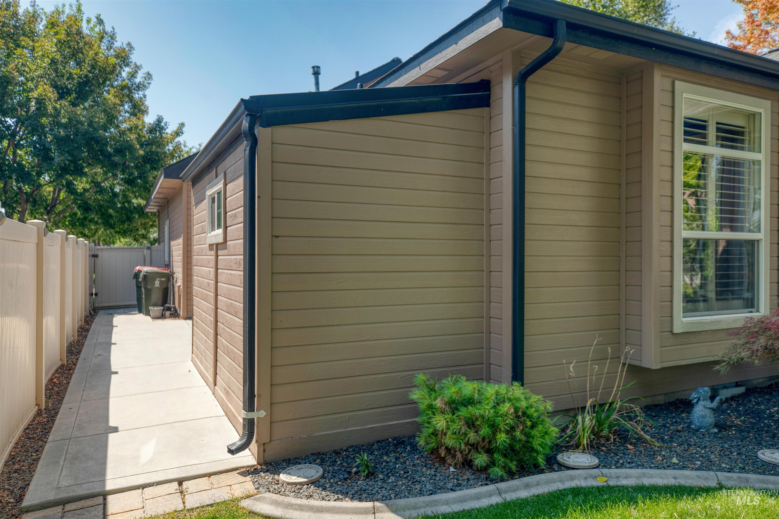 584 W Welch, Meridian, Idaho 83646, 4 Bedrooms, 2.5 Bathrooms, Residential For Sale, Price $599,999, 98998119