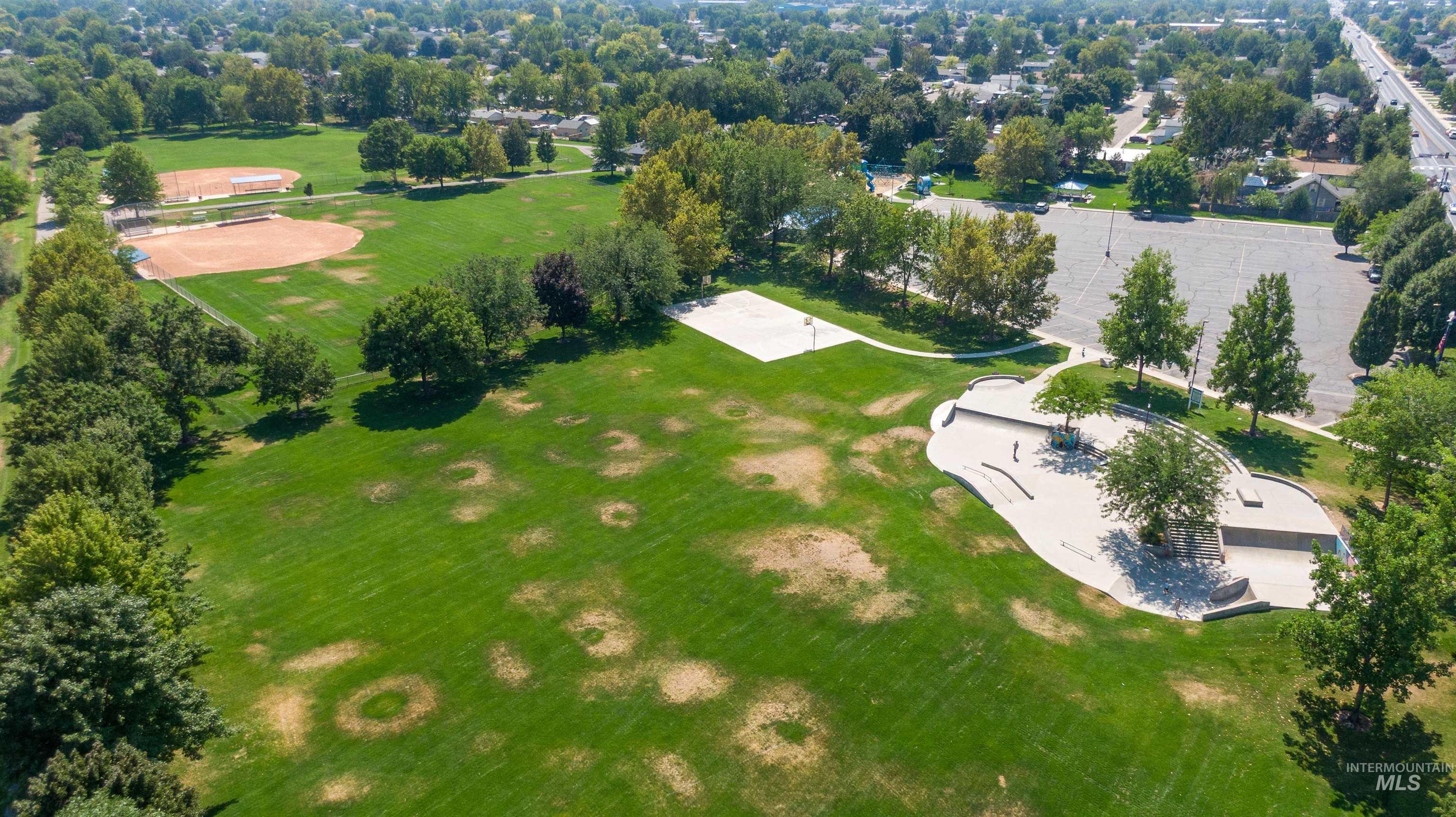 584 W Welch, Meridian, Idaho 83646, 4 Bedrooms, 2.5 Bathrooms, Residential For Sale, Price $599,999, 98998119