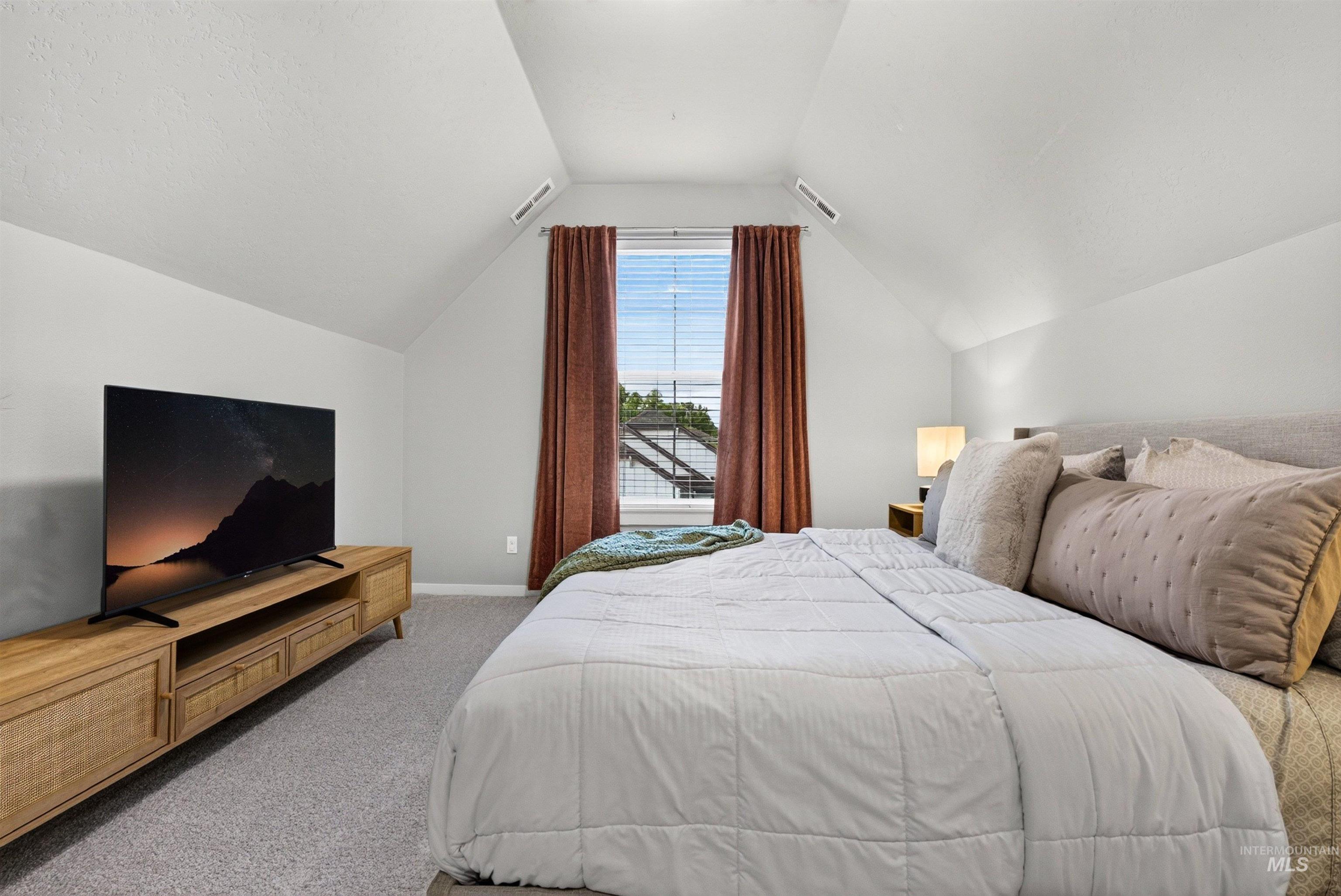 2639 E Ragusa Lane, Meridian, Idaho 83642, 3 Bedrooms, 2.5 Bathrooms, Residential For Sale, Price $520,000,MLS 98998125