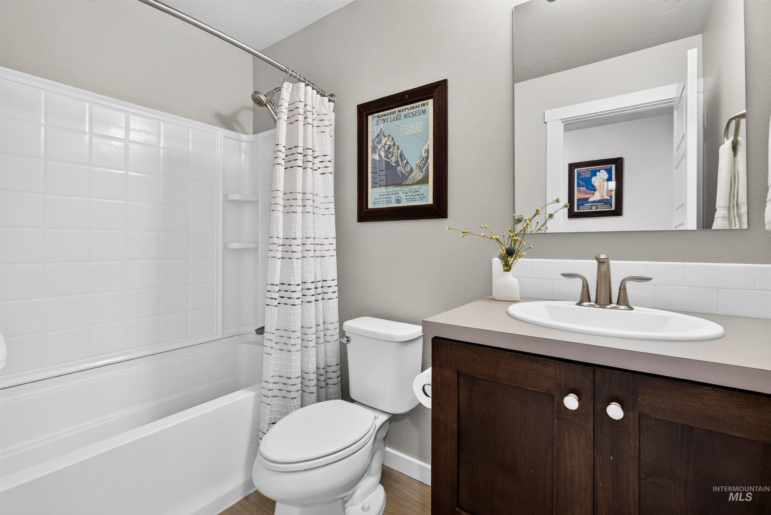 2639 E Ragusa Lane, Meridian, Idaho 83642, 3 Bedrooms, 2.5 Bathrooms, Residential For Sale, Price $520,000,MLS 98998125