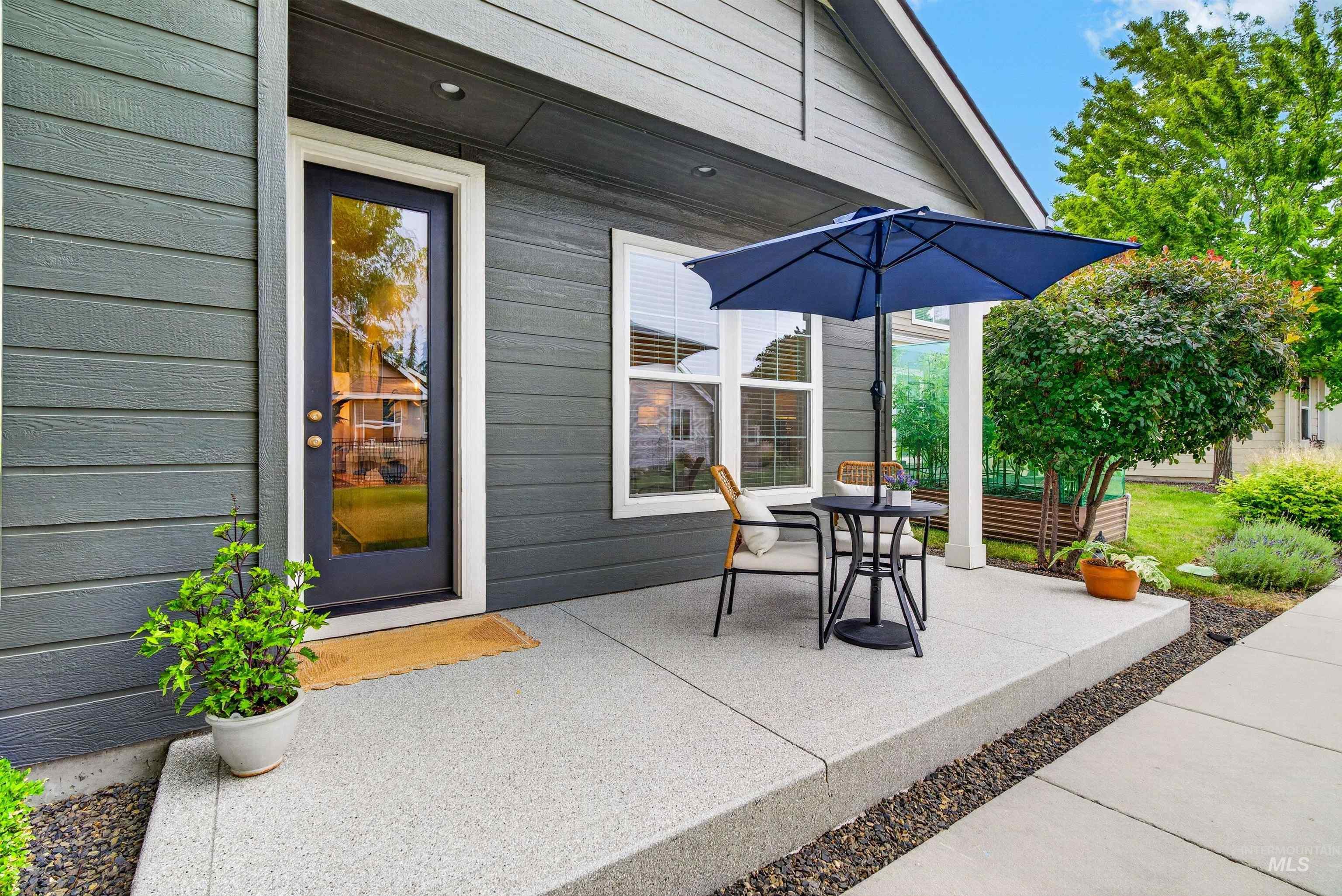 2639 E Ragusa Lane, Meridian, Idaho 83642, 3 Bedrooms, 2.5 Bathrooms, Residential For Sale, Price $520,000,MLS 98998125