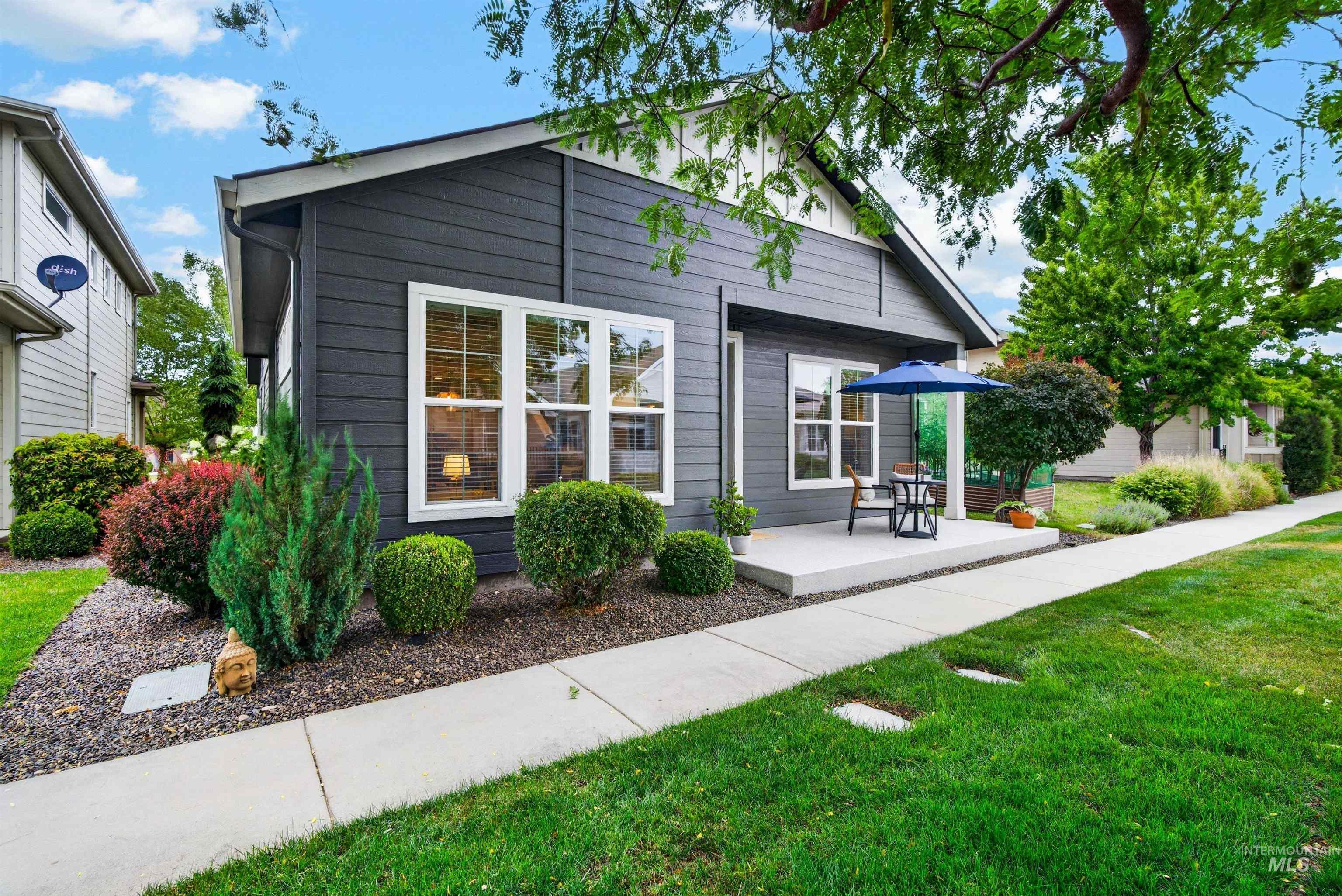 2639 E Ragusa Lane, Meridian, Idaho 83642, 3 Bedrooms, 2.5 Bathrooms, Residential For Sale, Price $520,000,MLS 98998125