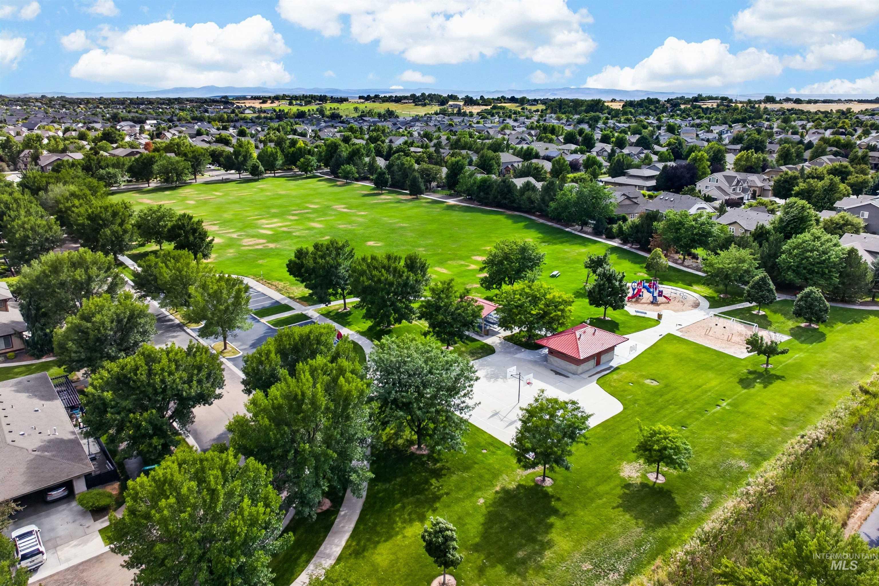 2639 E Ragusa Lane, Meridian, Idaho 83642, 3 Bedrooms, 2.5 Bathrooms, Residential For Sale, Price $520,000,MLS 98998125