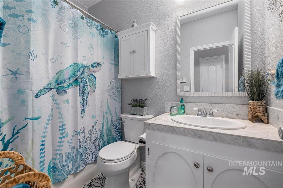 9752 W Bridgegate St, Boise, Idaho 83709, 3 Bedrooms, 2 Bathrooms, Residential For Sale, Price $639,000,MLS 98998127