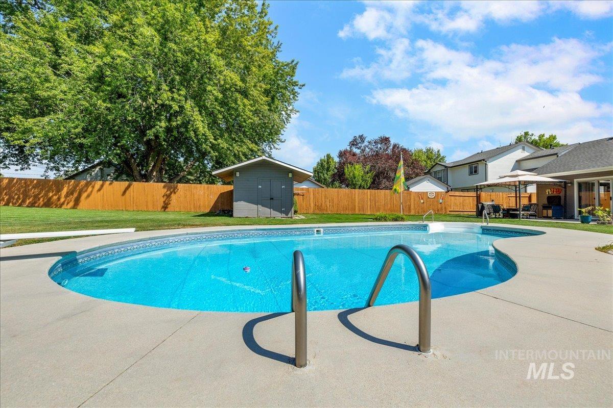 9752 W Bridgegate St, Boise, Idaho 83709, 3 Bedrooms, 2 Bathrooms, Residential For Sale, Price $639,000,MLS 98998127
