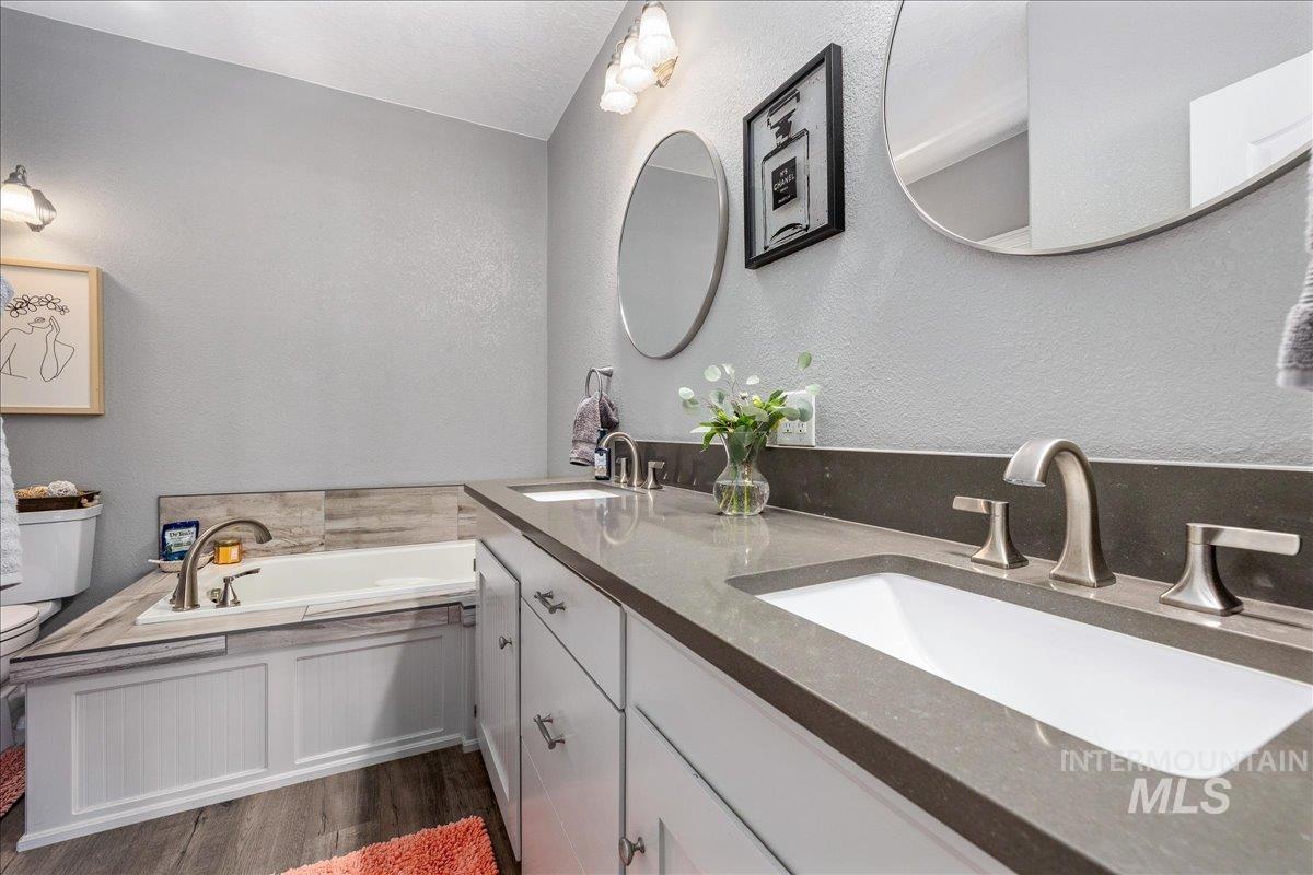 9752 W Bridgegate St, Boise, Idaho 83709, 3 Bedrooms, 2 Bathrooms, Residential For Sale, Price $639,000,MLS 98998127