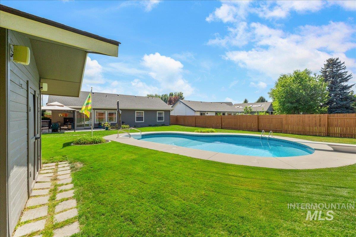 9752 W Bridgegate St, Boise, Idaho 83709, 3 Bedrooms, 2 Bathrooms, Residential For Sale, Price $639,000,MLS 98998127