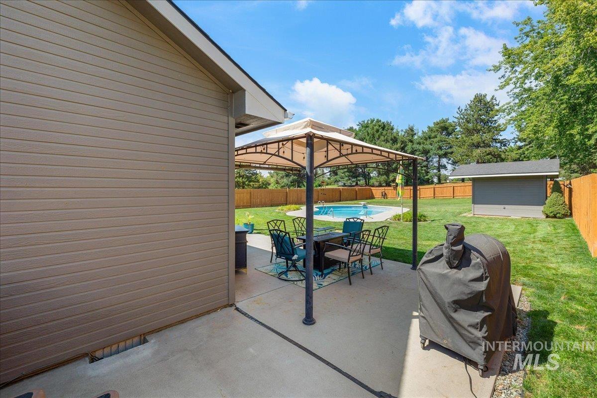 9752 W Bridgegate St, Boise, Idaho 83709, 3 Bedrooms, 2 Bathrooms, Residential For Sale, Price $639,000,MLS 98998127