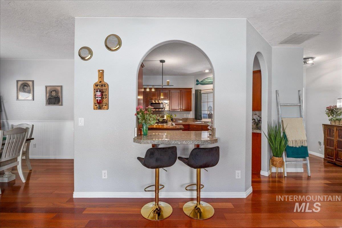 9752 W Bridgegate St, Boise, Idaho 83709, 3 Bedrooms, 2 Bathrooms, Residential For Sale, Price $639,000,MLS 98998127