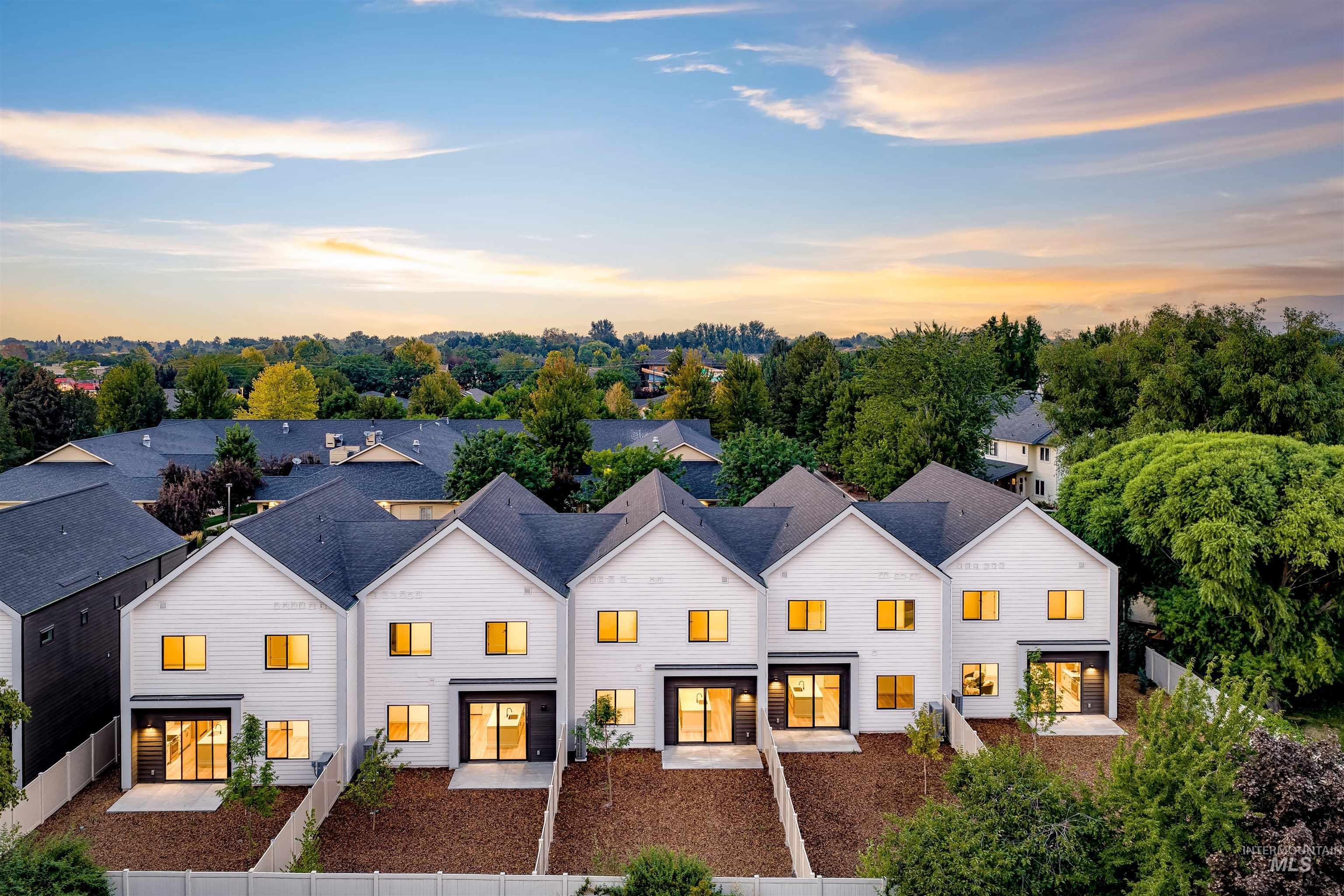 10123 W Southerland Dr, Boise, Idaho 83709, 3 Bedrooms, 2.5 Bathrooms, Residential For Sale, Price $551,900, 98998131