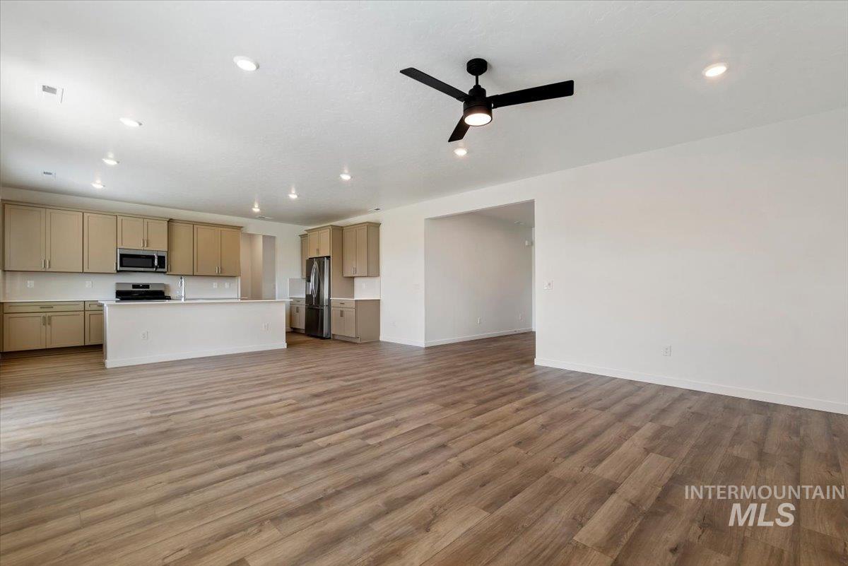 4318 Portofino Way, Caldwell, Idaho 83605, 4 Bedrooms, 3 Bathrooms, Residential For Sale, Price $588,000, 98998134