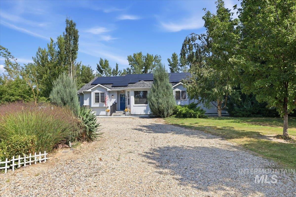 2336 Lower Pond Lane, Homedale, Idaho 83628, 3 Bedrooms, 2 Bathrooms, Residential For Sale, Price $825,000,MLS 98998139