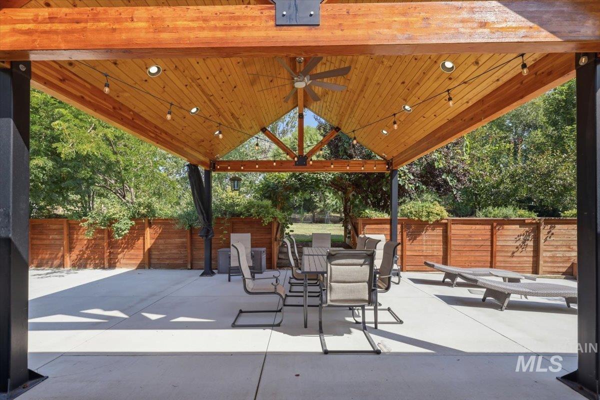 2336 Lower Pond Lane, Homedale, Idaho 83628, 3 Bedrooms, 2 Bathrooms, Residential For Sale, Price $825,000,MLS 98998139