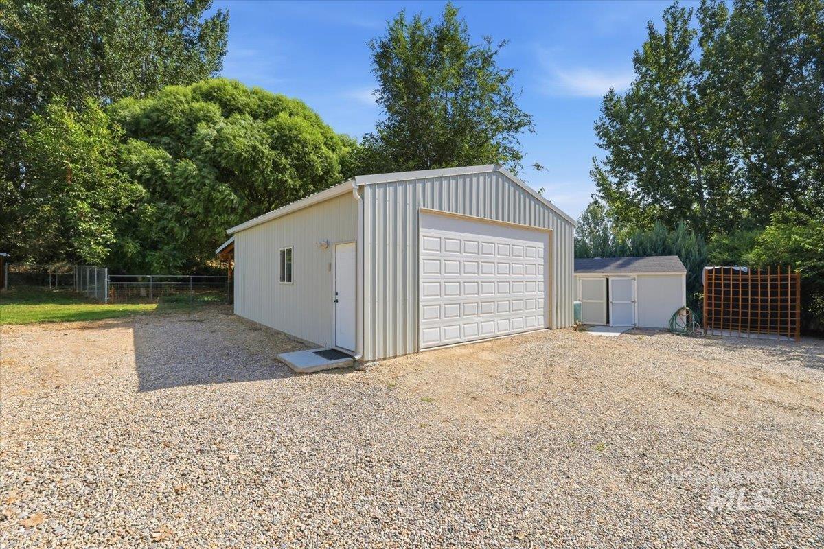 2336 Lower Pond Lane, Homedale, Idaho 83628, 3 Bedrooms, 2 Bathrooms, Residential For Sale, Price $825,000,MLS 98998139