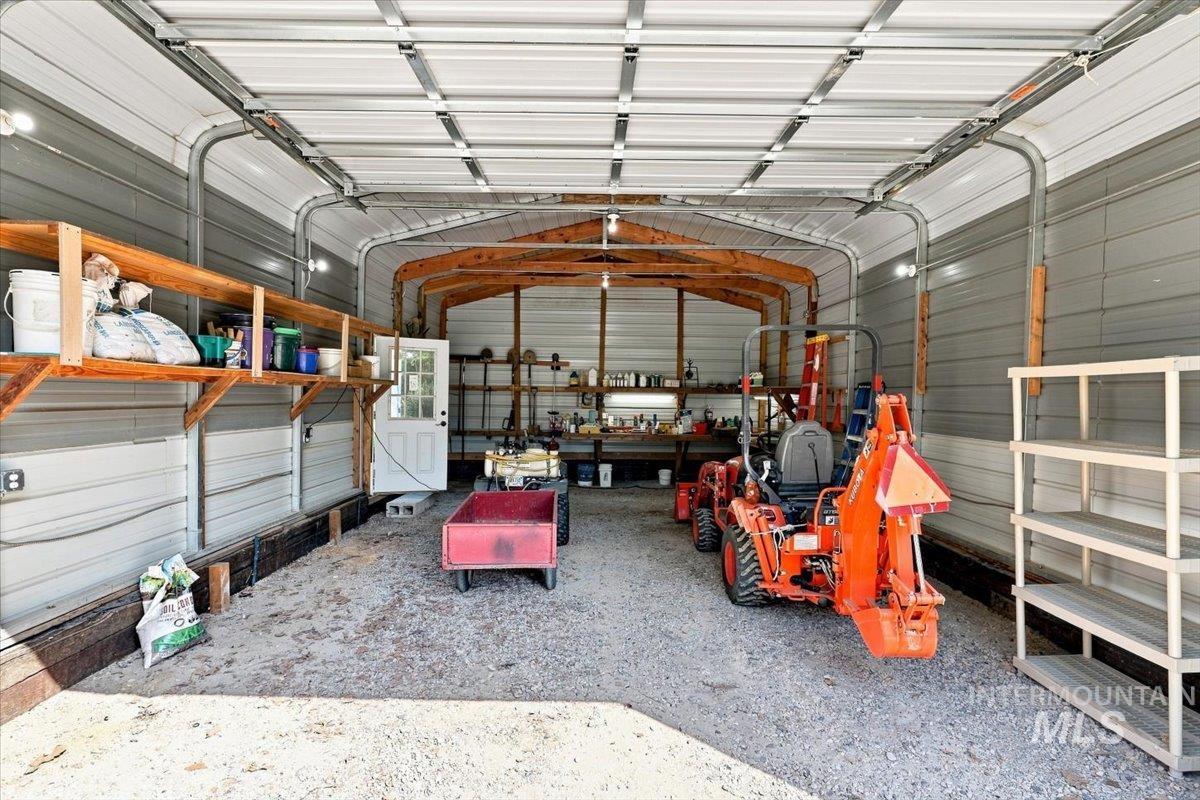 2336 Lower Pond Lane, Homedale, Idaho 83628, 3 Bedrooms, 2 Bathrooms, Residential For Sale, Price $825,000,MLS 98998139