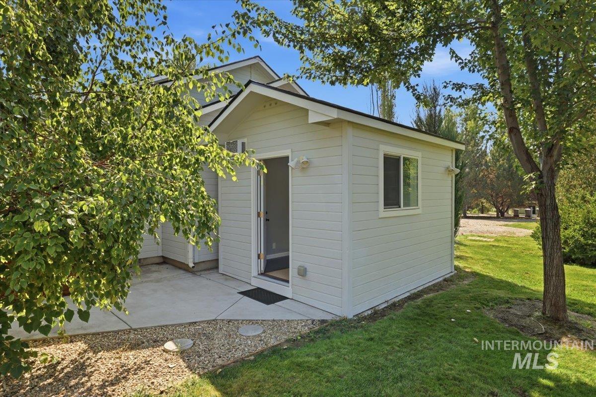 2336 Lower Pond Lane, Homedale, Idaho 83628, 3 Bedrooms, 2 Bathrooms, Residential For Sale, Price $825,000,MLS 98998139