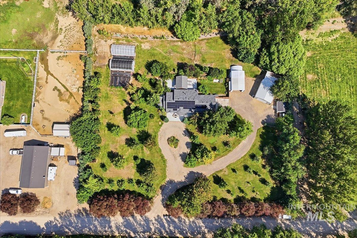2336 Lower Pond Lane, Homedale, Idaho 83628, 3 Bedrooms, 2 Bathrooms, Residential For Sale, Price $825,000,MLS 98998139