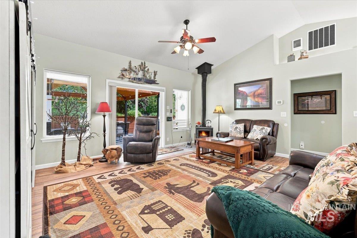 2336 Lower Pond Lane, Homedale, Idaho 83628, 3 Bedrooms, 2 Bathrooms, Residential For Sale, Price $825,000,MLS 98998139