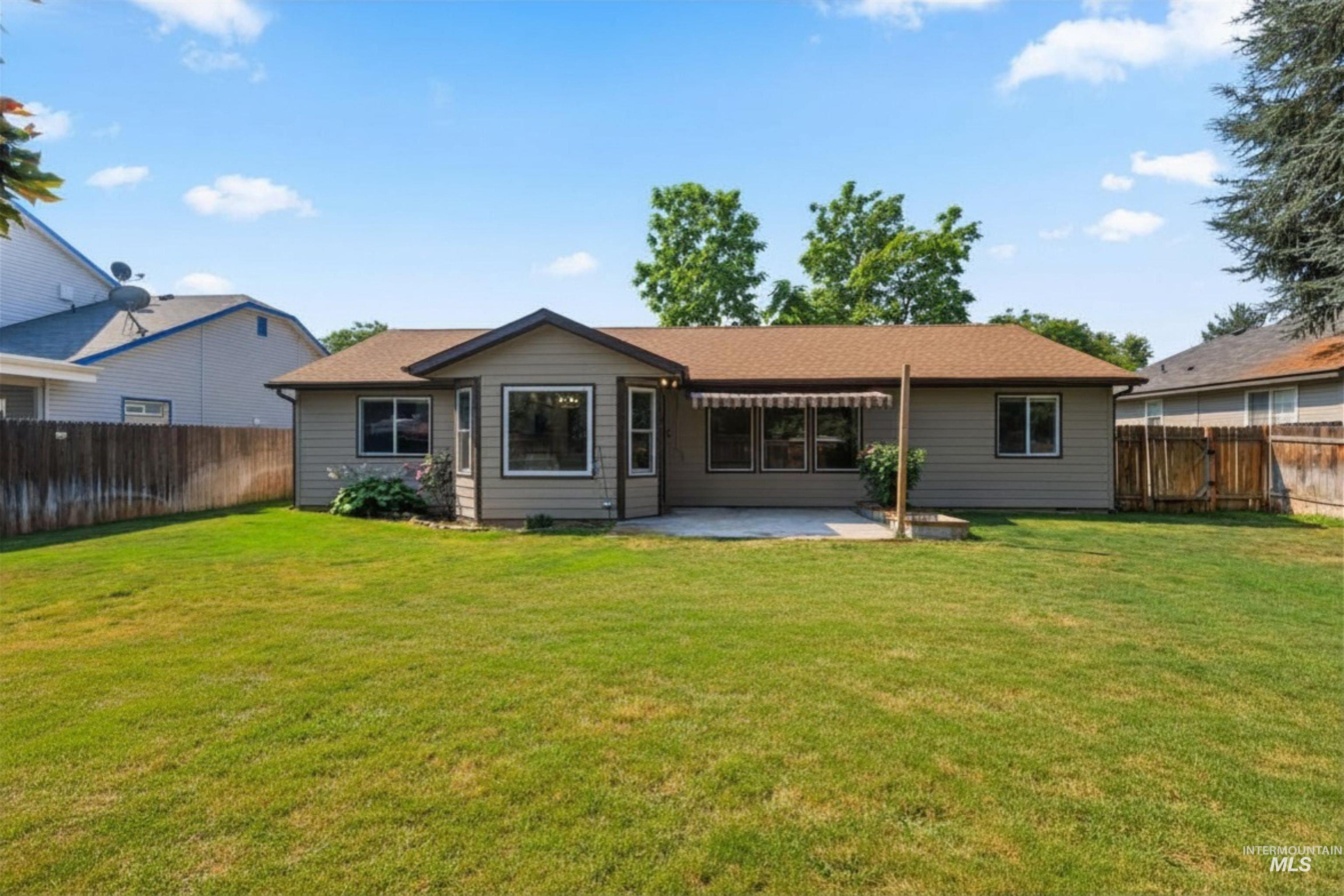 680 W Applegate St, Meridian, Idaho 83642, 4 Bedrooms, 2 Bathrooms, Residential For Sale, Price $504,888,MLS 98998140