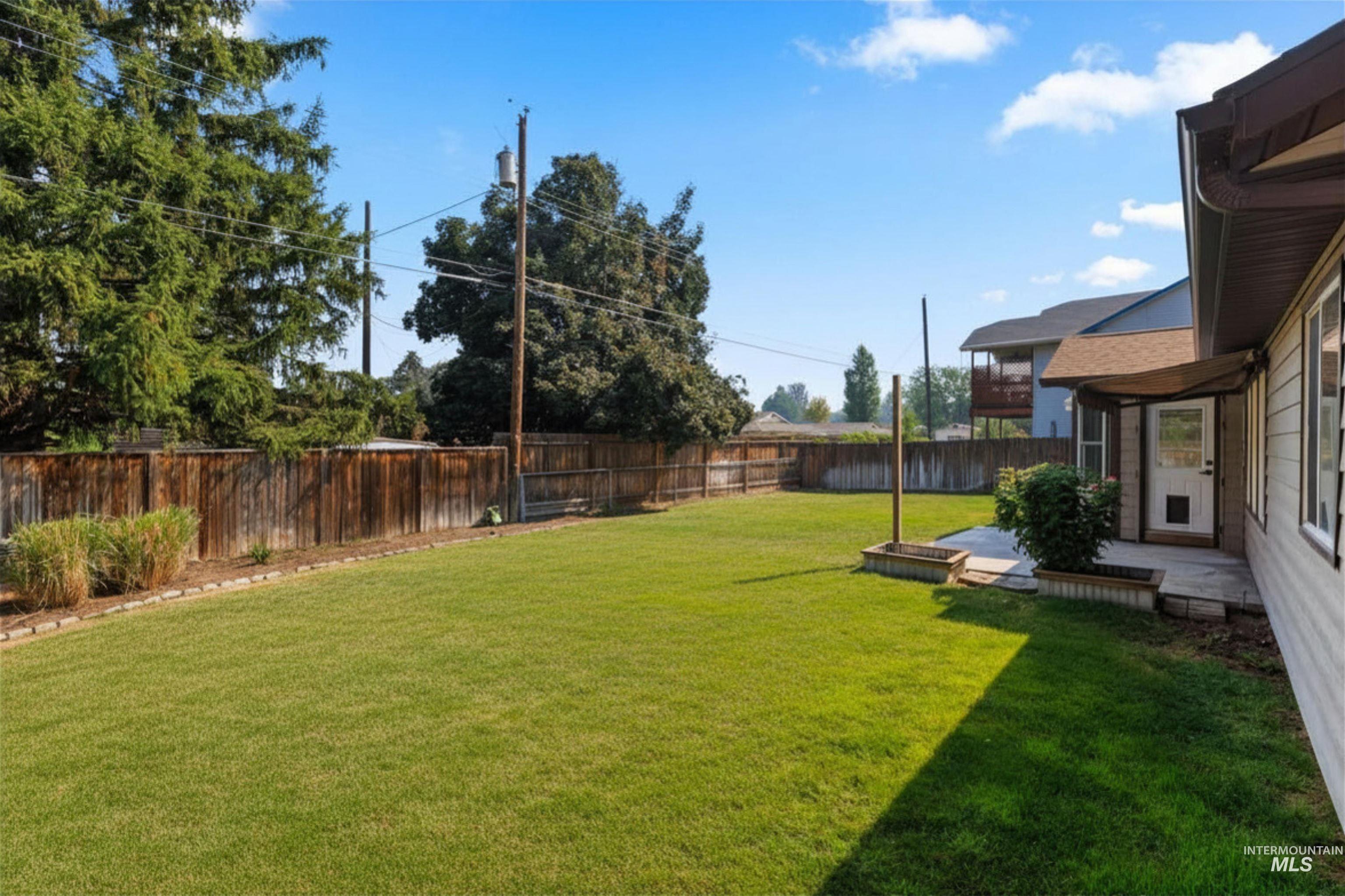 680 W Applegate St, Meridian, Idaho 83642, 4 Bedrooms, 2 Bathrooms, Residential For Sale, Price $504,888,MLS 98998140