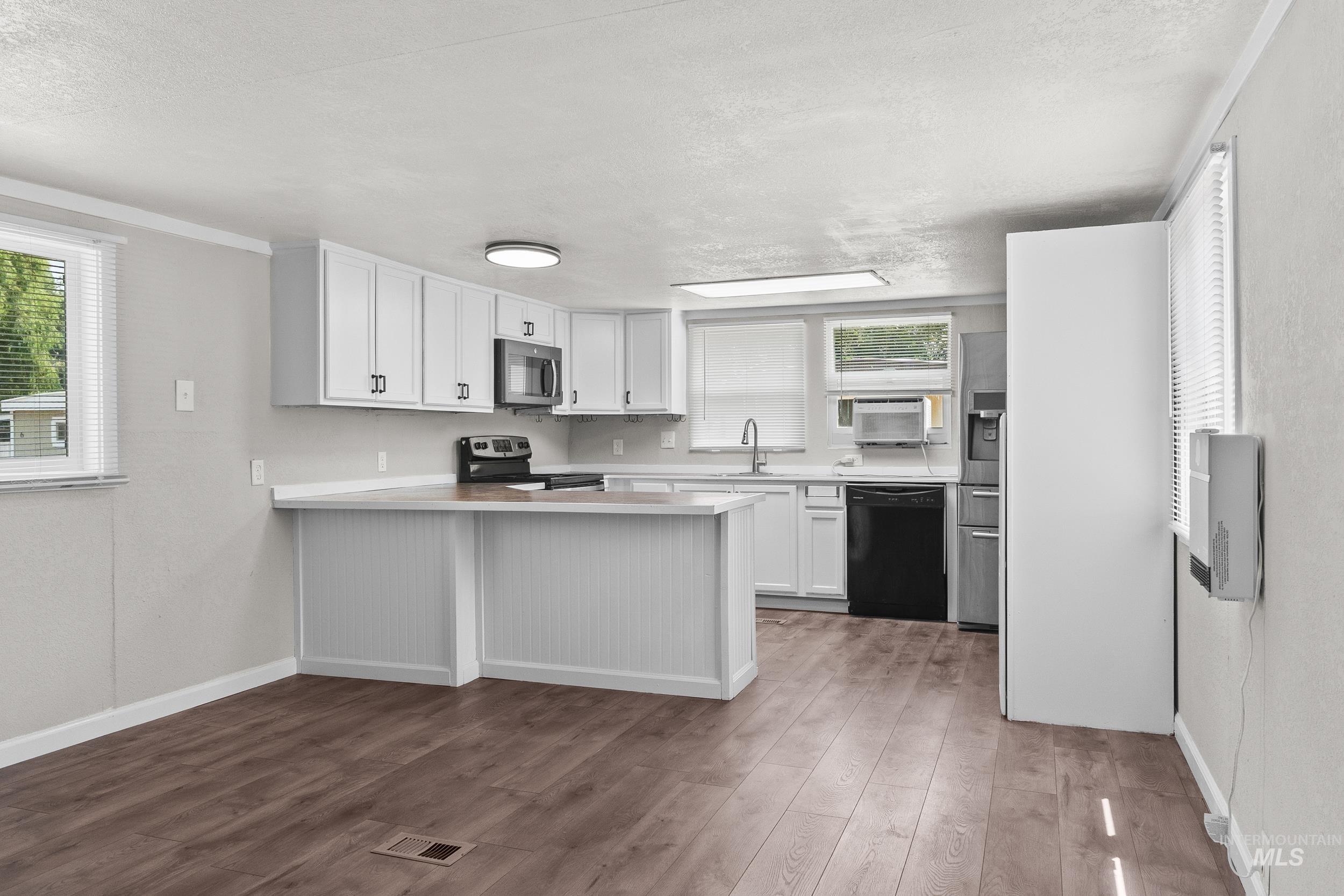 4620 N Pierce Park Ln, Boise, Idaho 83714, 2 Bedrooms, 1 Bathroom, Residential For Sale, Price $60,000, 98998141