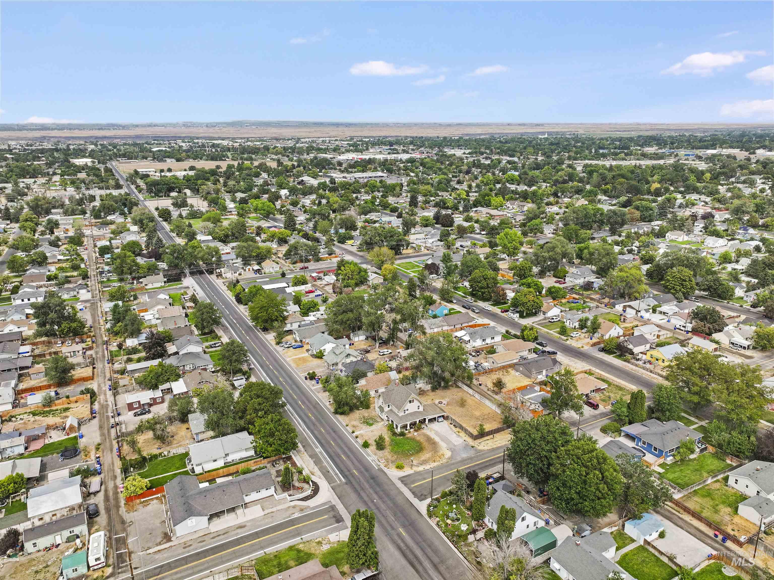 204 Harrison Street, Twin Falls, Idaho 83301, 4 Bedrooms, 3 Bathrooms, Residential For Sale, Price $340,000, 98998143