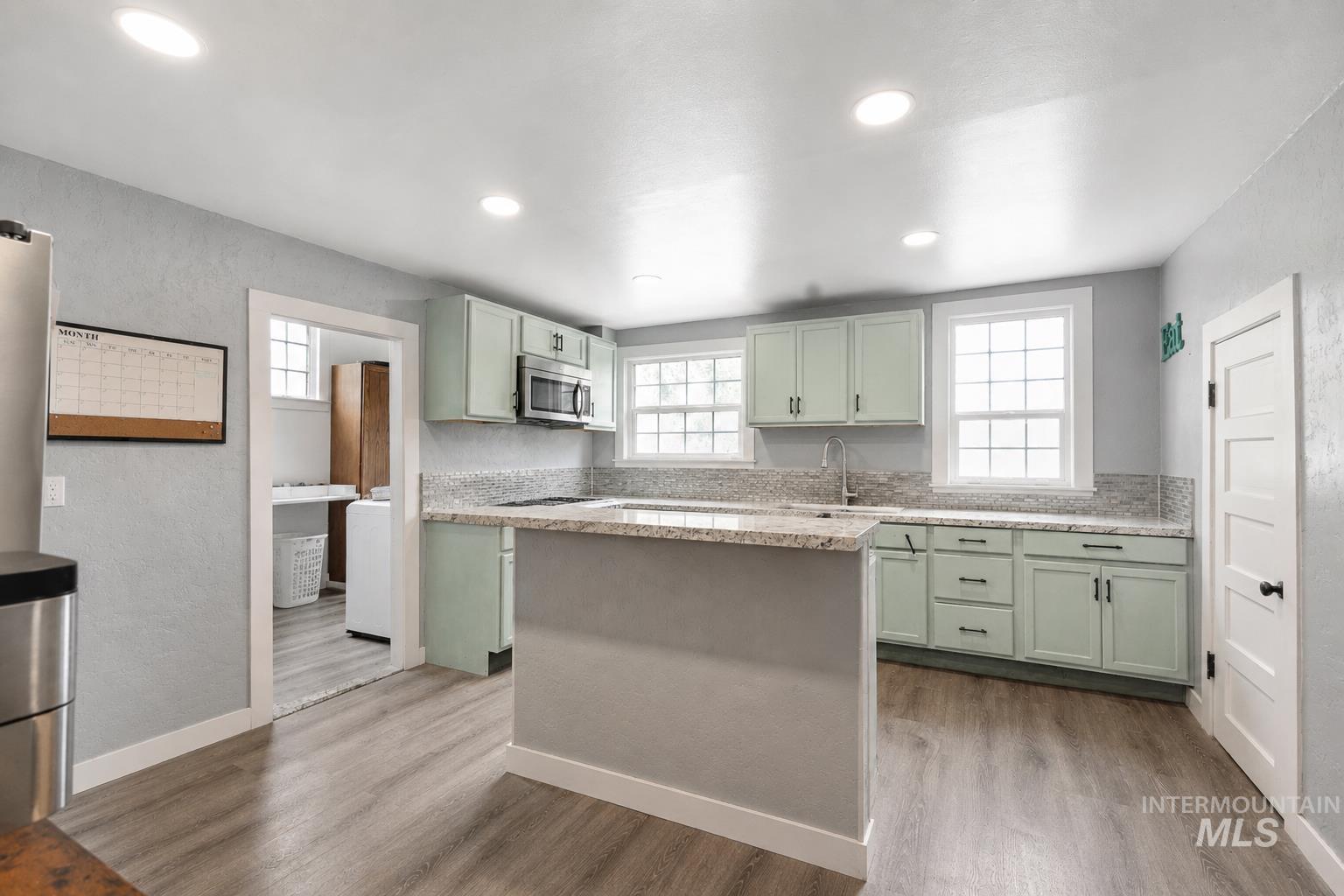 204 Harrison Street, Twin Falls, Idaho 83301, 4 Bedrooms, 3 Bathrooms, Residential For Sale, Price $340,000, 98998143