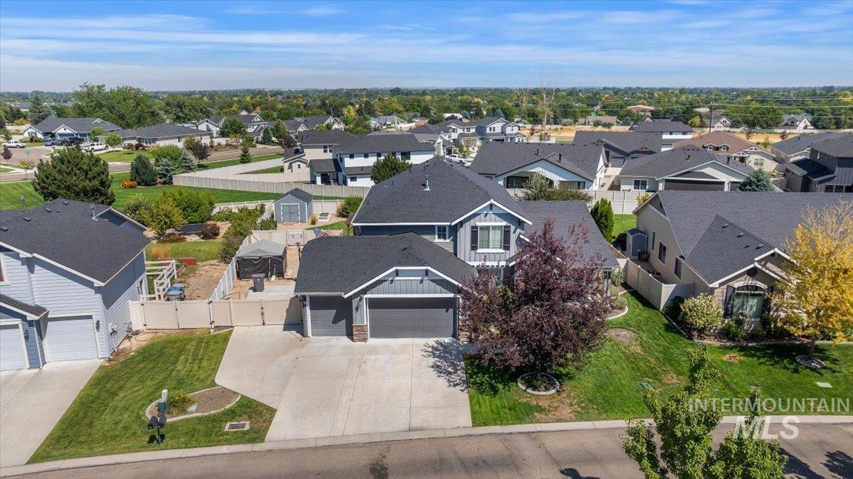 12562 S Carriage Hill Way, Nampa, Idaho 83686, 5 Bedrooms, 3.5 Bathrooms, Residential For Sale, Price $710,000, 98998146