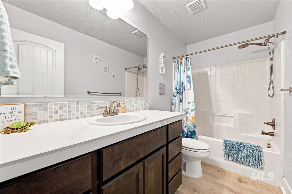 12562 S Carriage Hill Way, Nampa, Idaho 83686, 5 Bedrooms, 3.5 Bathrooms, Residential For Sale, Price $710,000, 98998146