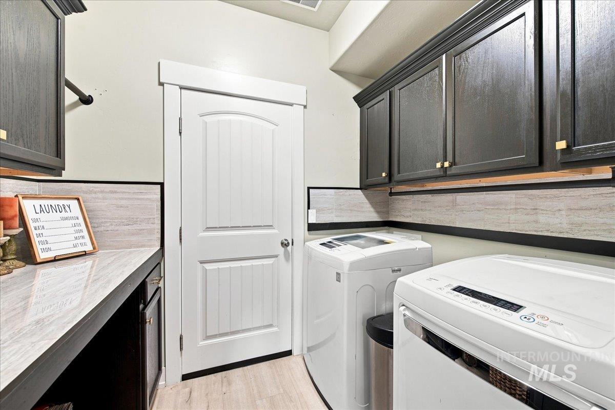 12562 S Carriage Hill Way, Nampa, Idaho 83686, 5 Bedrooms, 3.5 Bathrooms, Residential For Sale, Price $710,000, 98998146